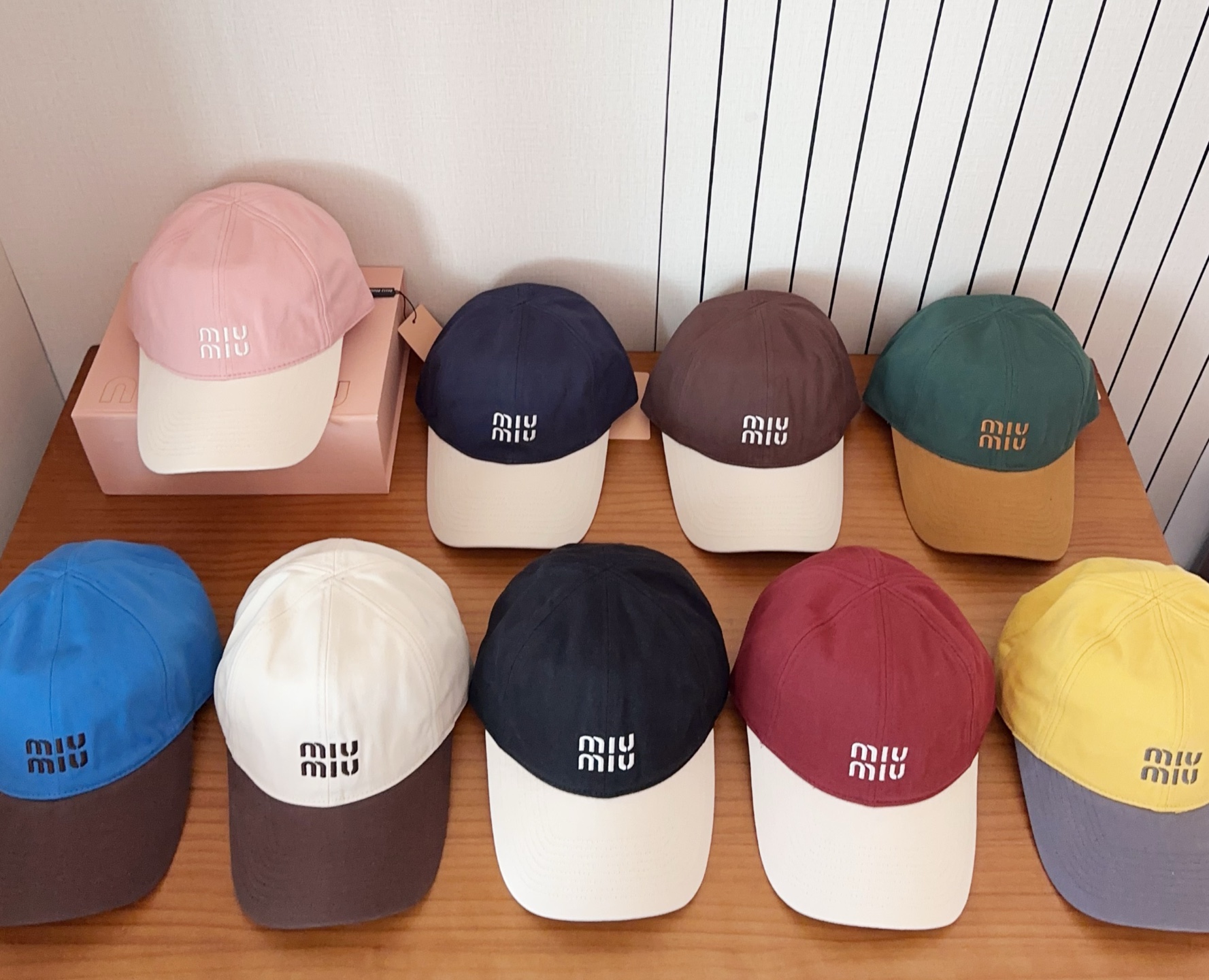 miumiu 缪缪秋冬新品棒球帽 原单正品开模订制，原版做工细致质量超赞！