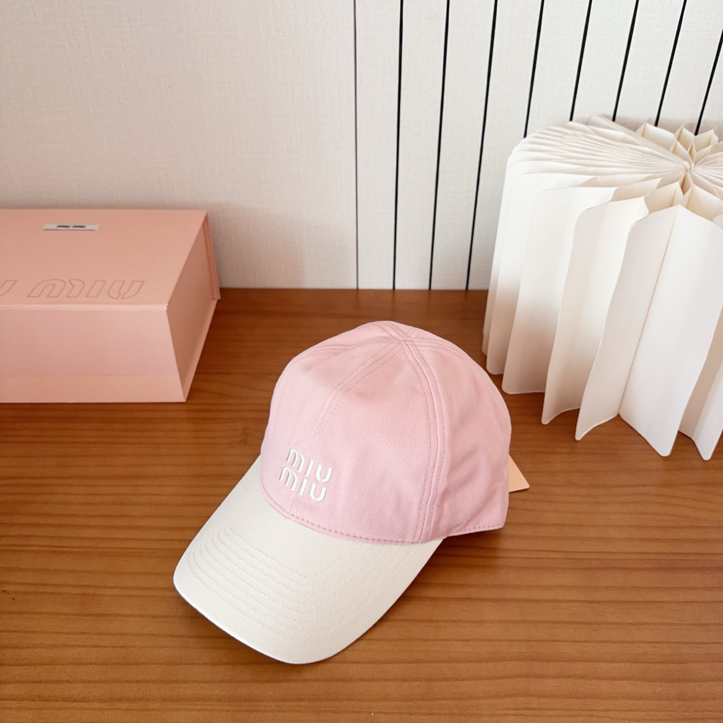 miumiu 缪缪秋冬新品棒球帽 原单正品开模订制，原版做工细致质量超赞！