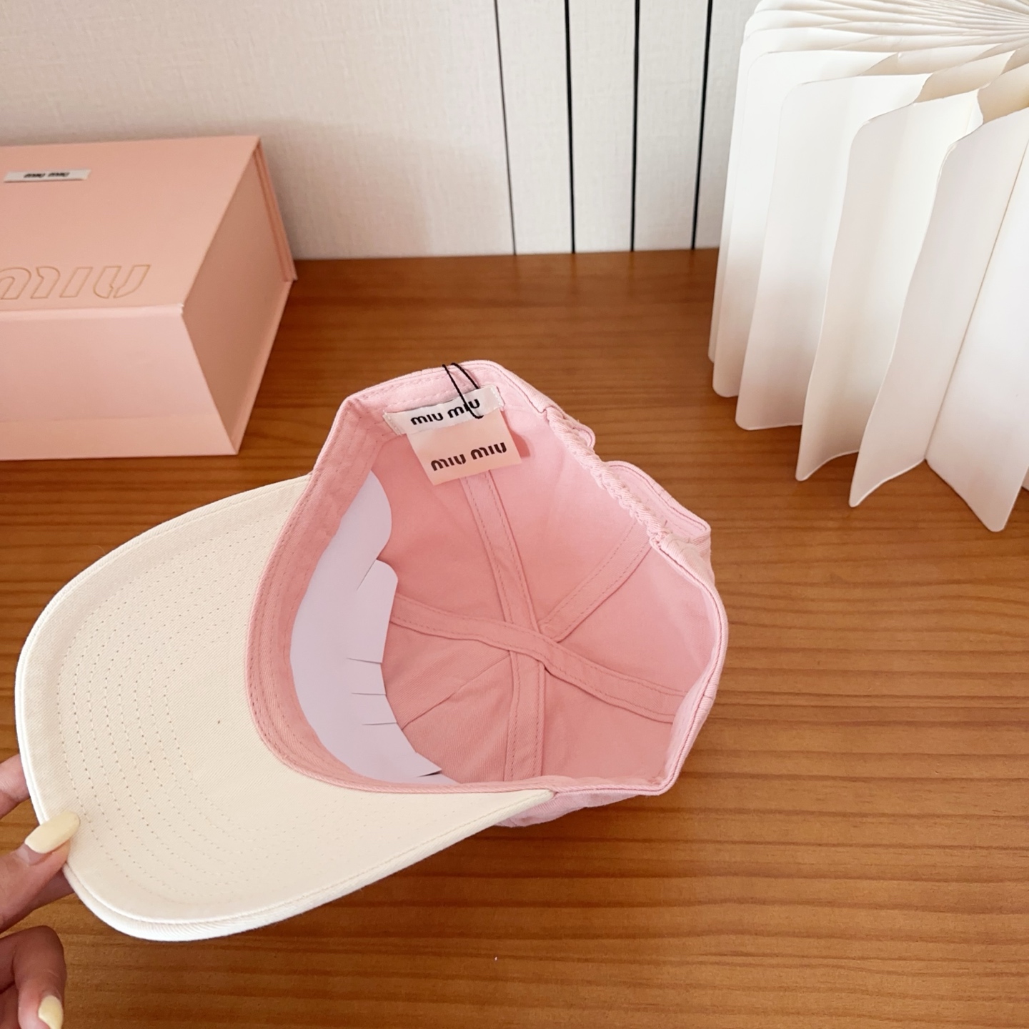 miumiu 缪缪秋冬新品棒球帽 原单正品开模订制，原版做工细致质量超赞！