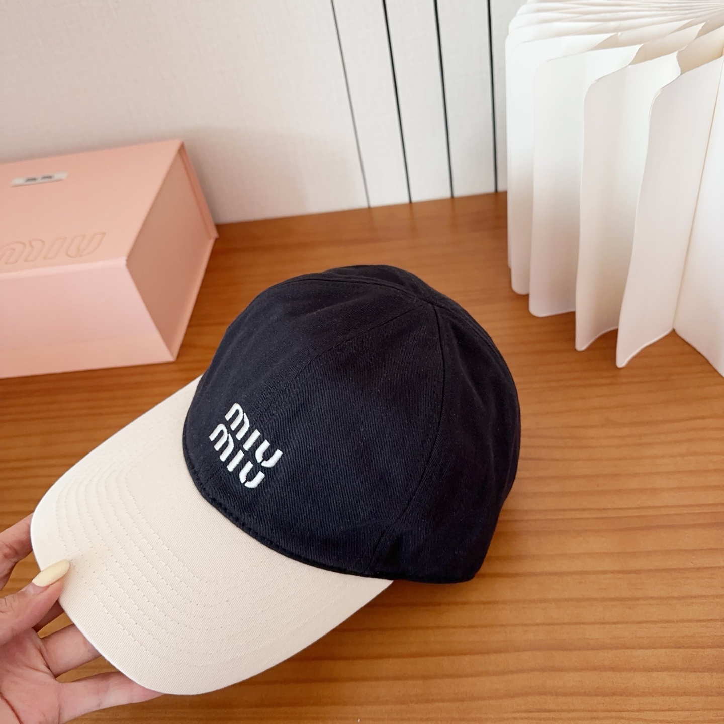 miumiu 缪缪秋冬新品棒球帽 原单正品开模订制，原版做工细致质量超赞！