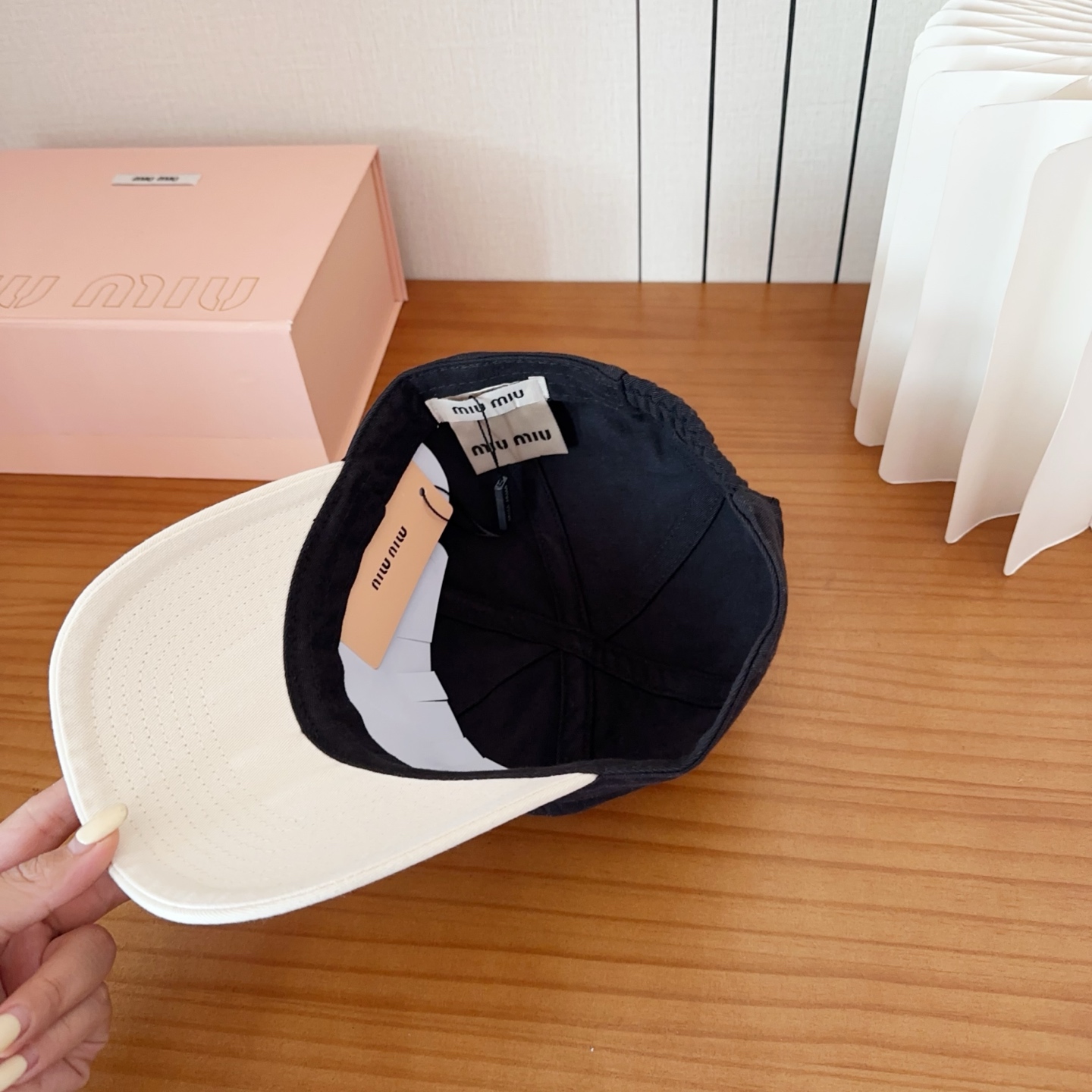 miumiu 缪缪秋冬新品棒球帽 原单正品开模订制，原版做工细致质量超赞！