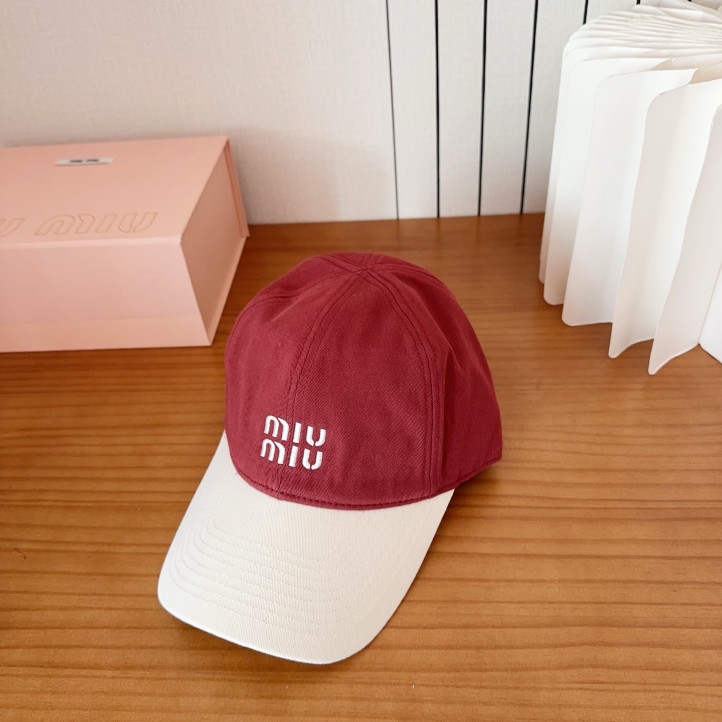 miumiu 缪缪秋冬新品棒球帽 原单正品开模订制，原版做工细致质量超赞！
