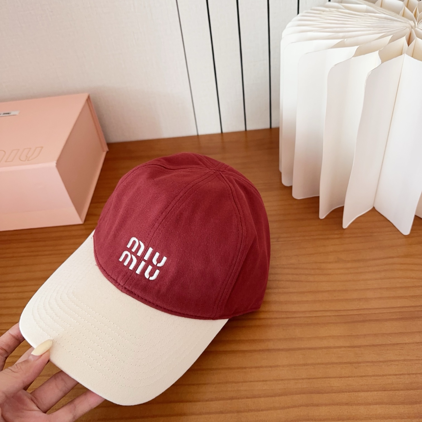 miumiu 缪缪秋冬新品棒球帽 原单正品开模订制，原版做工细致质量超赞！