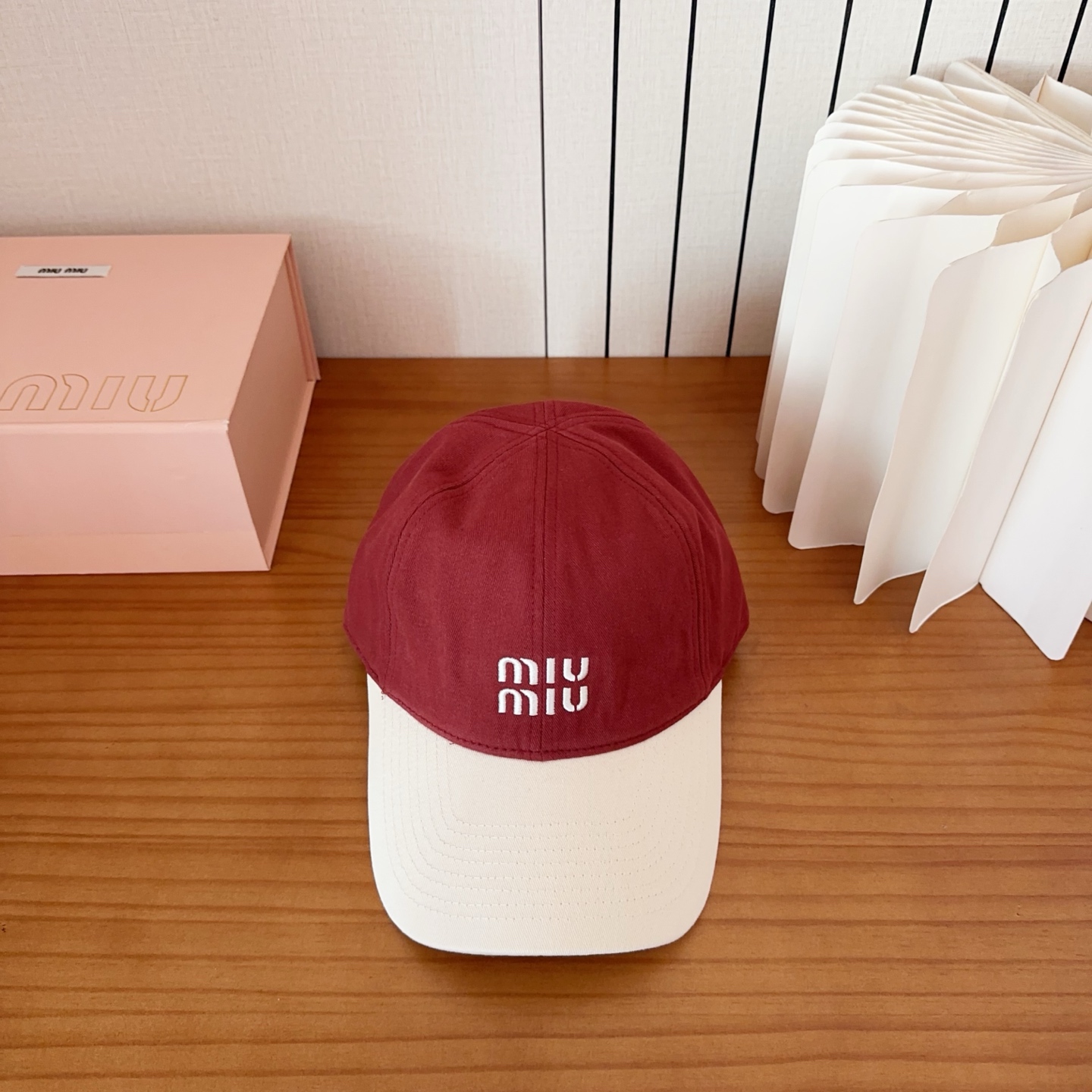 miumiu 缪缪秋冬新品棒球帽 原单正品开模订制，原版做工细致质量超赞！