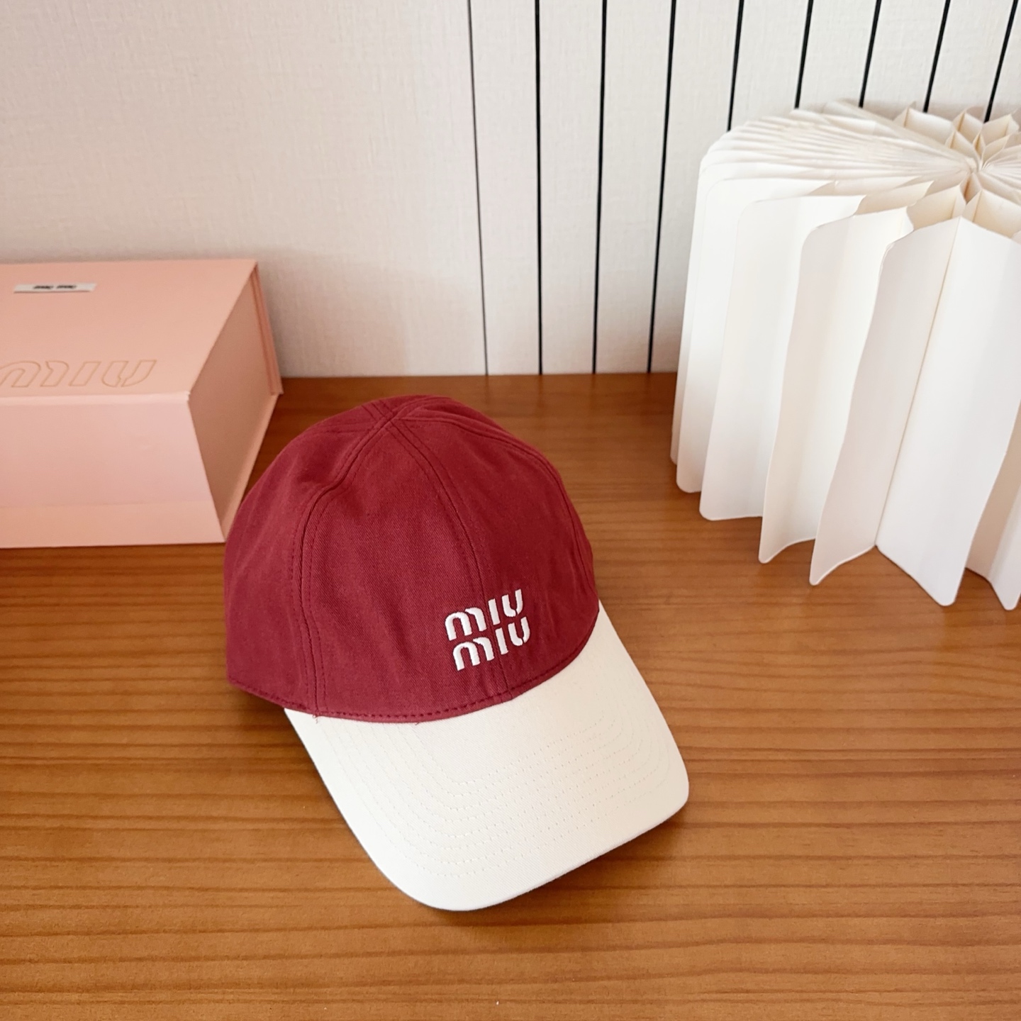 miumiu 缪缪秋冬新品棒球帽 原单正品开模订制，原版做工细致质量超赞！