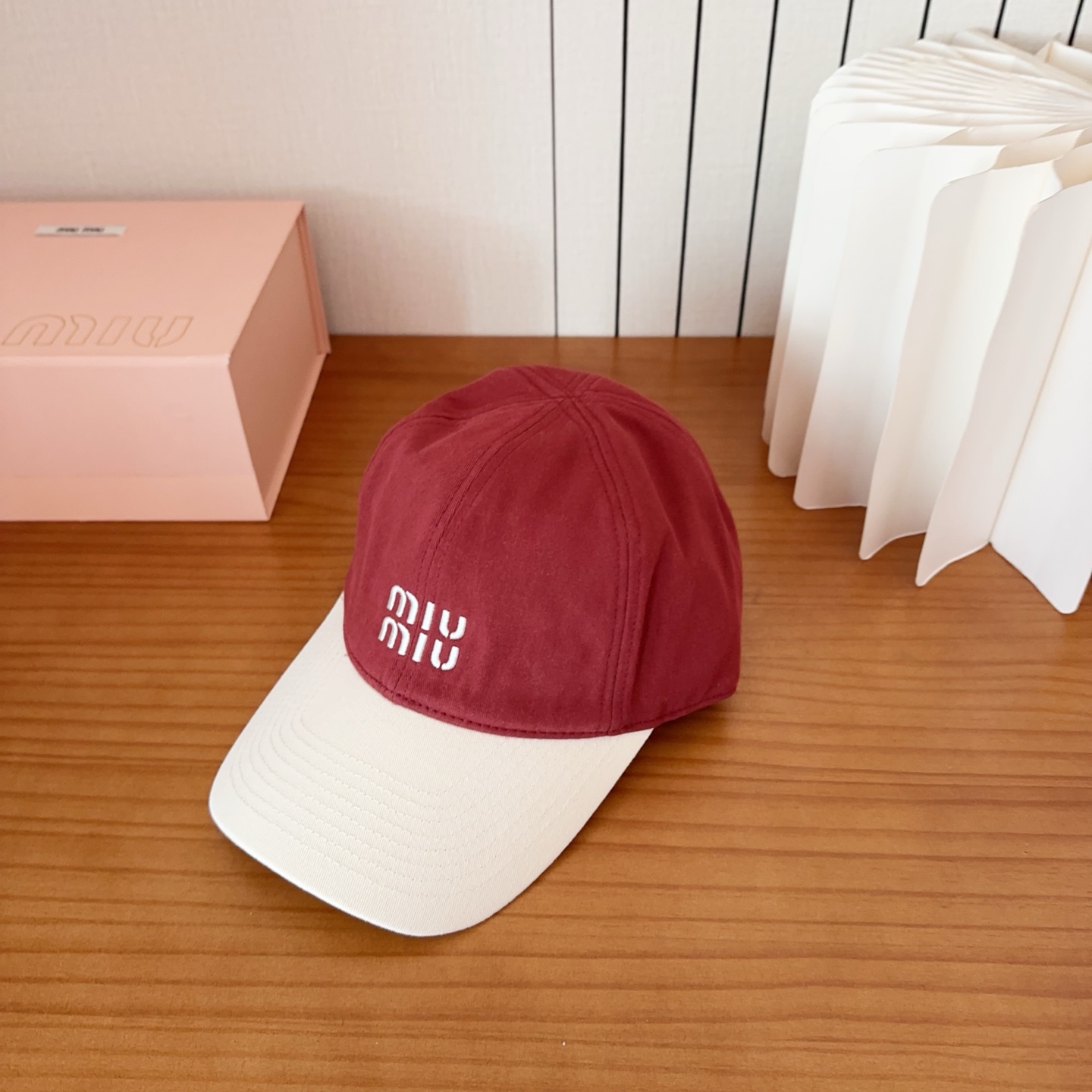 miumiu 缪缪秋冬新品棒球帽 原单正品开模订制，原版做工细致质量超赞！