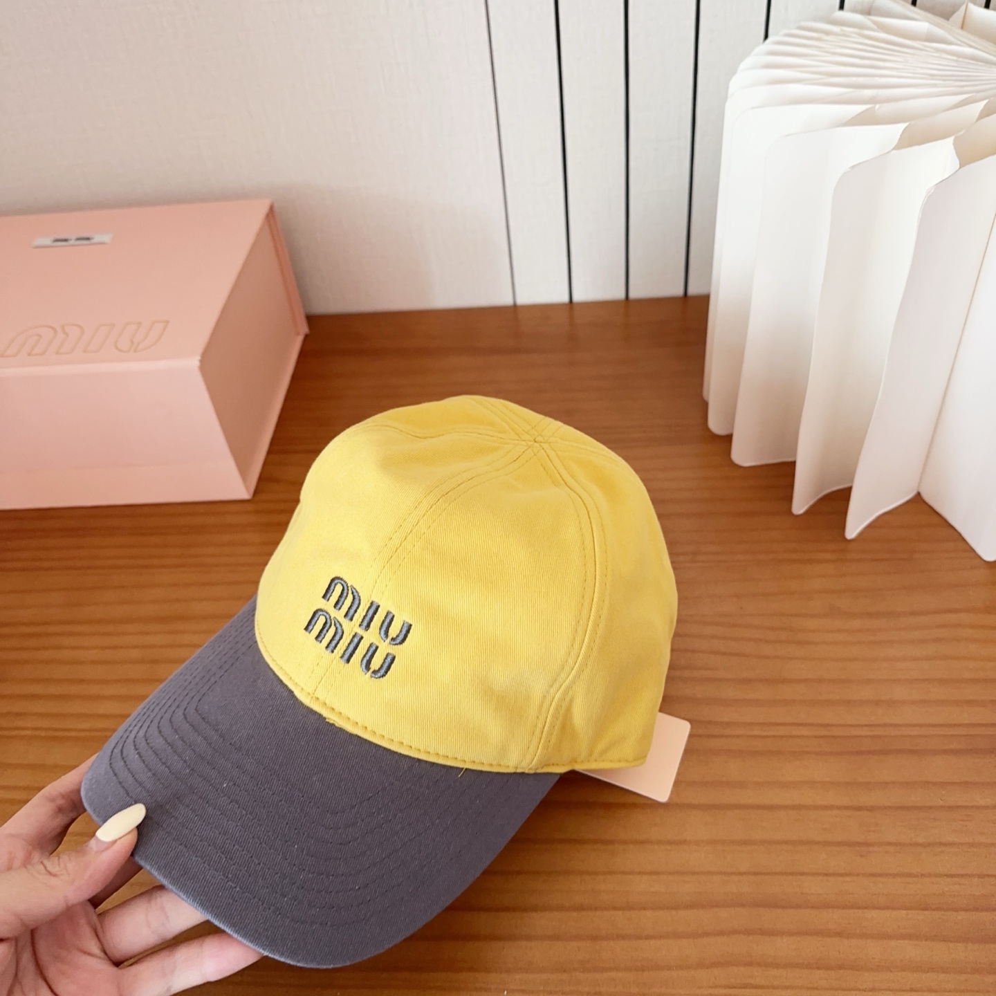 miumiu 缪缪秋冬新品棒球帽 原单正品开模订制，原版做工细致质量超赞！
