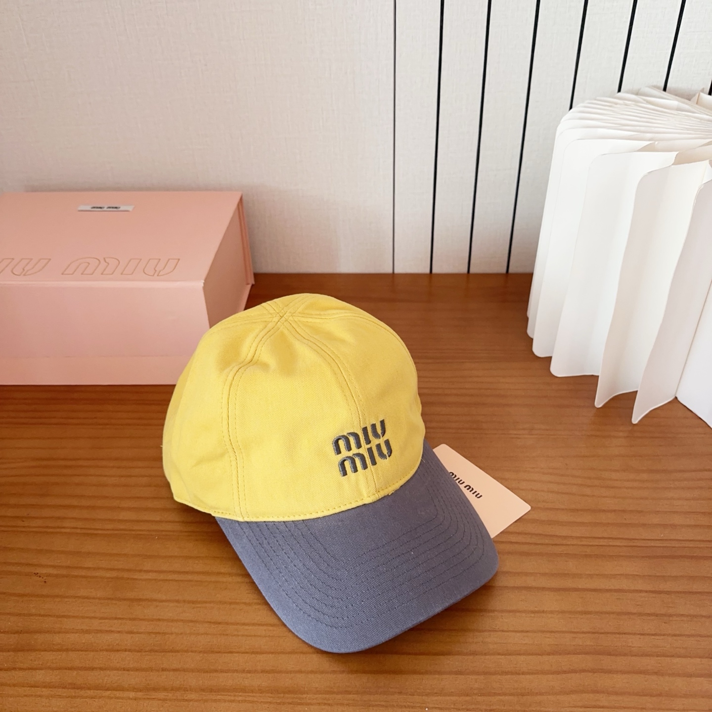 miumiu 缪缪秋冬新品棒球帽 原单正品开模订制，原版做工细致质量超赞！