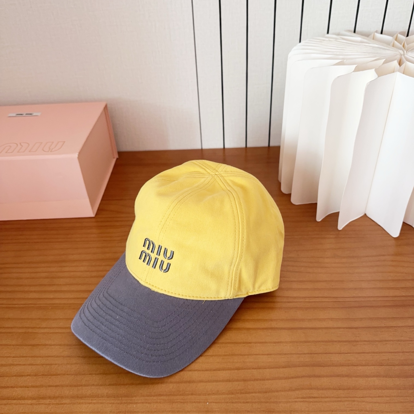 miumiu 缪缪秋冬新品棒球帽 原单正品开模订制，原版做工细致质量超赞！