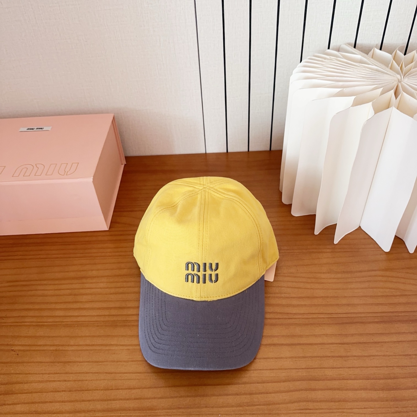 miumiu 缪缪秋冬新品棒球帽 原单正品开模订制，原版做工细致质量超赞！