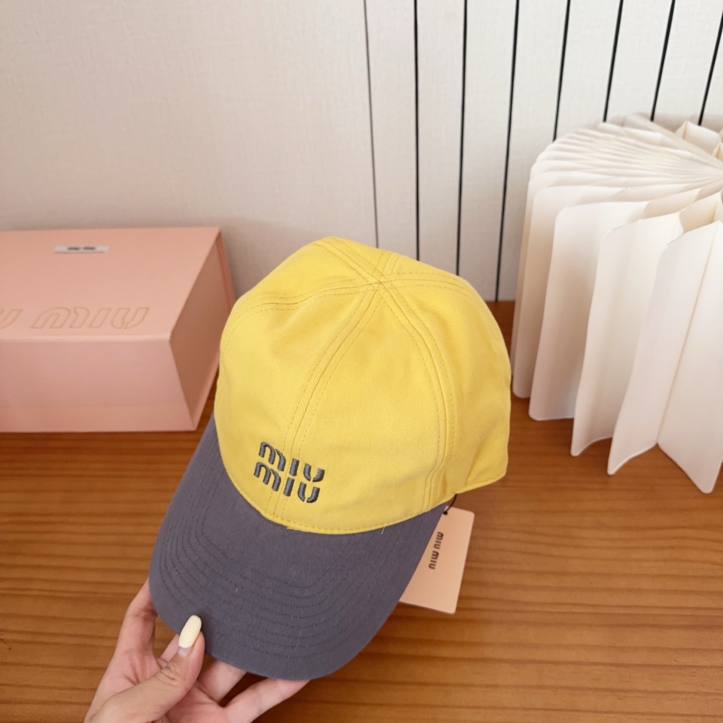 miumiu 缪缪秋冬新品棒球帽 原单正品开模订制，原版做工细致质量超赞！