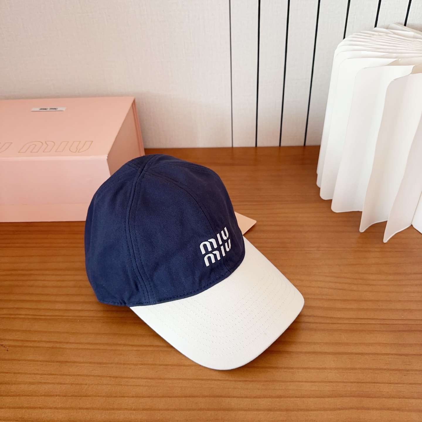miumiu 缪缪秋冬新品棒球帽 原单正品开模订制，原版做工细致质量超赞！