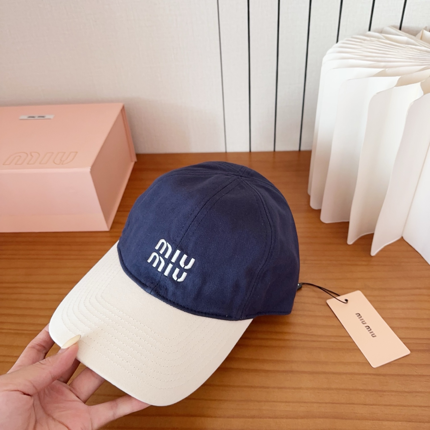 miumiu 缪缪秋冬新品棒球帽 原单正品开模订制，原版做工细致质量超赞！
