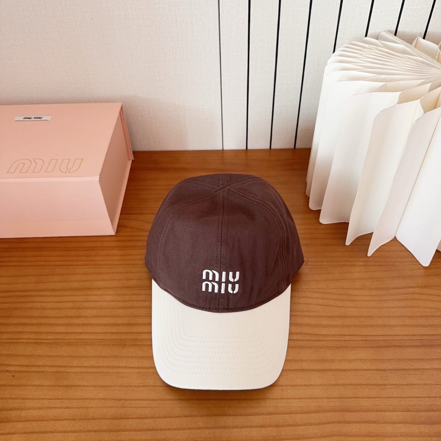 miumiu 缪缪秋冬新品棒球帽 原单正品开模订制，原版做工细致质量超赞！