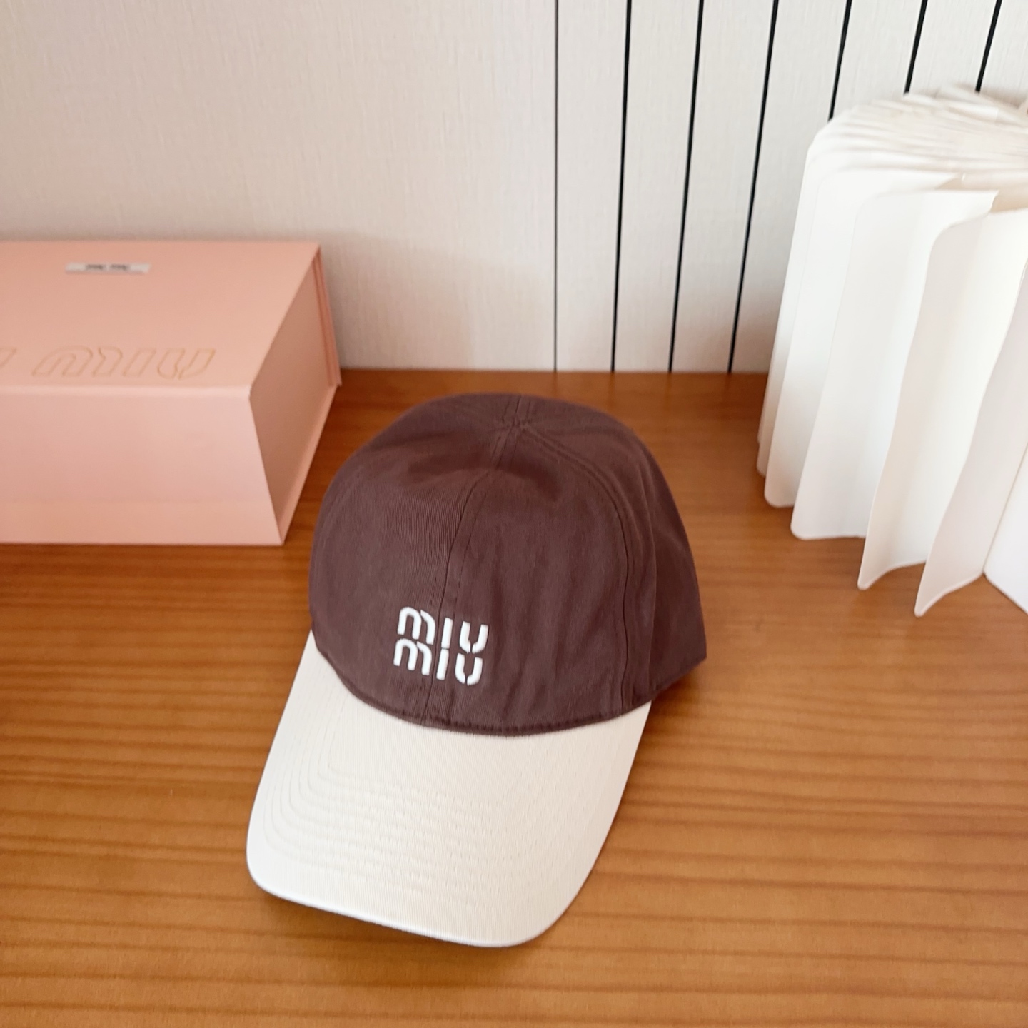 miumiu 缪缪秋冬新品棒球帽 原单正品开模订制，原版做工细致质量超赞！