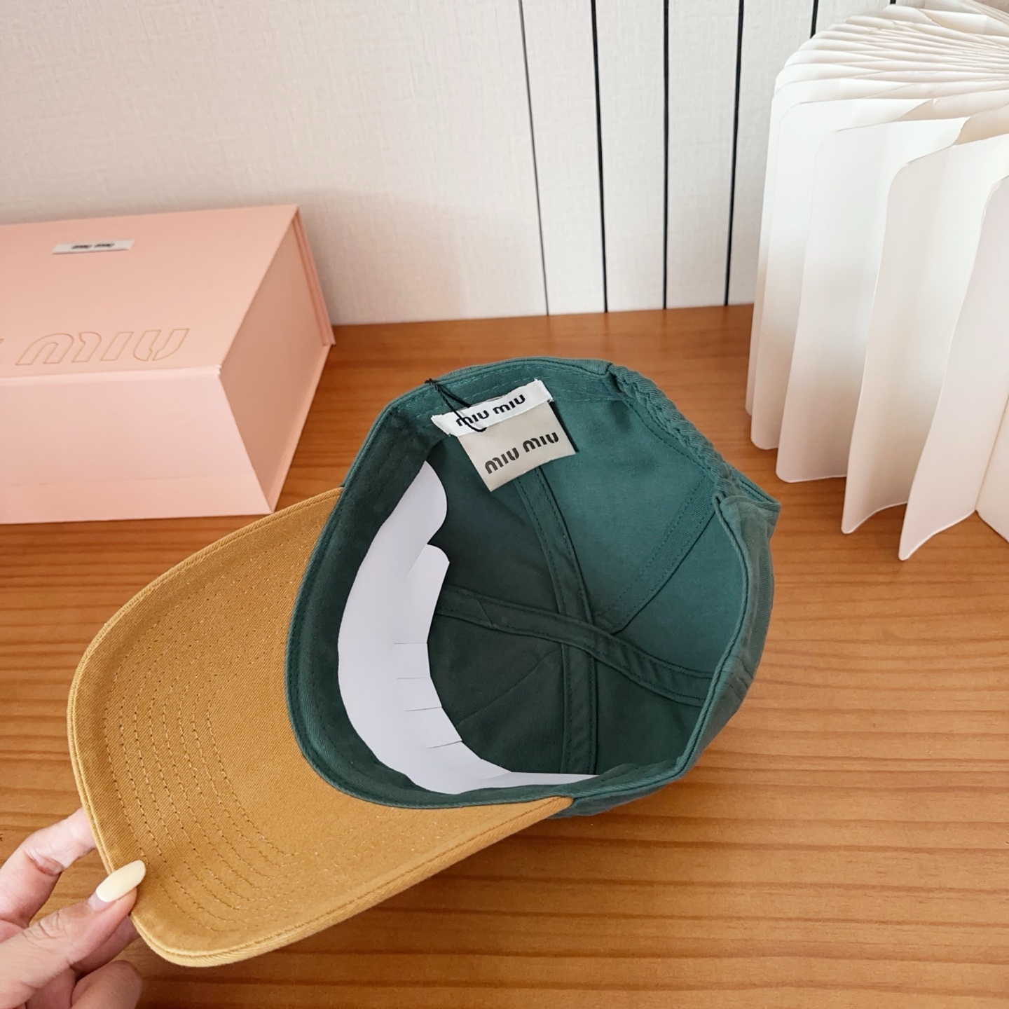 miumiu 缪缪秋冬新品棒球帽 原单正品开模订制，原版做工细致质量超赞！