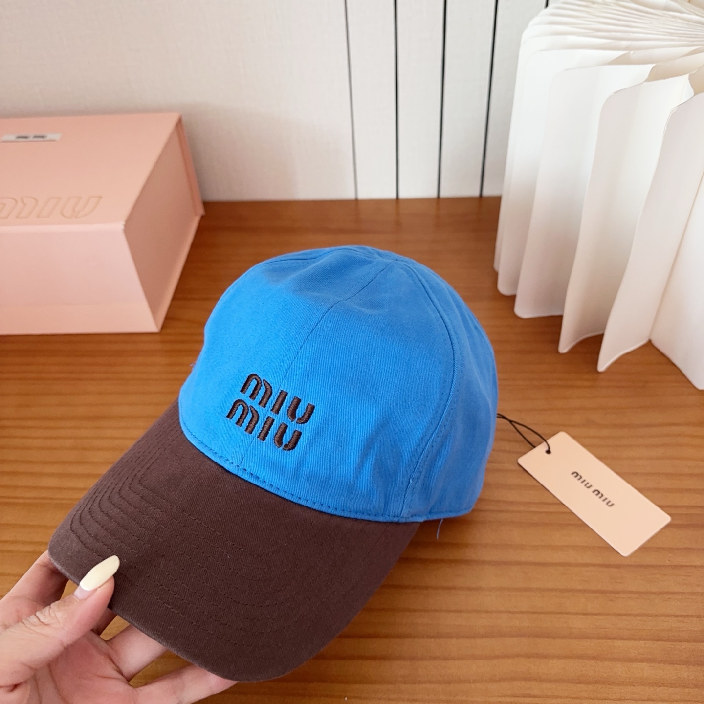 miumiu 缪缪秋冬新品棒球帽 原单正品开模订制，原版做工细致质量超赞！