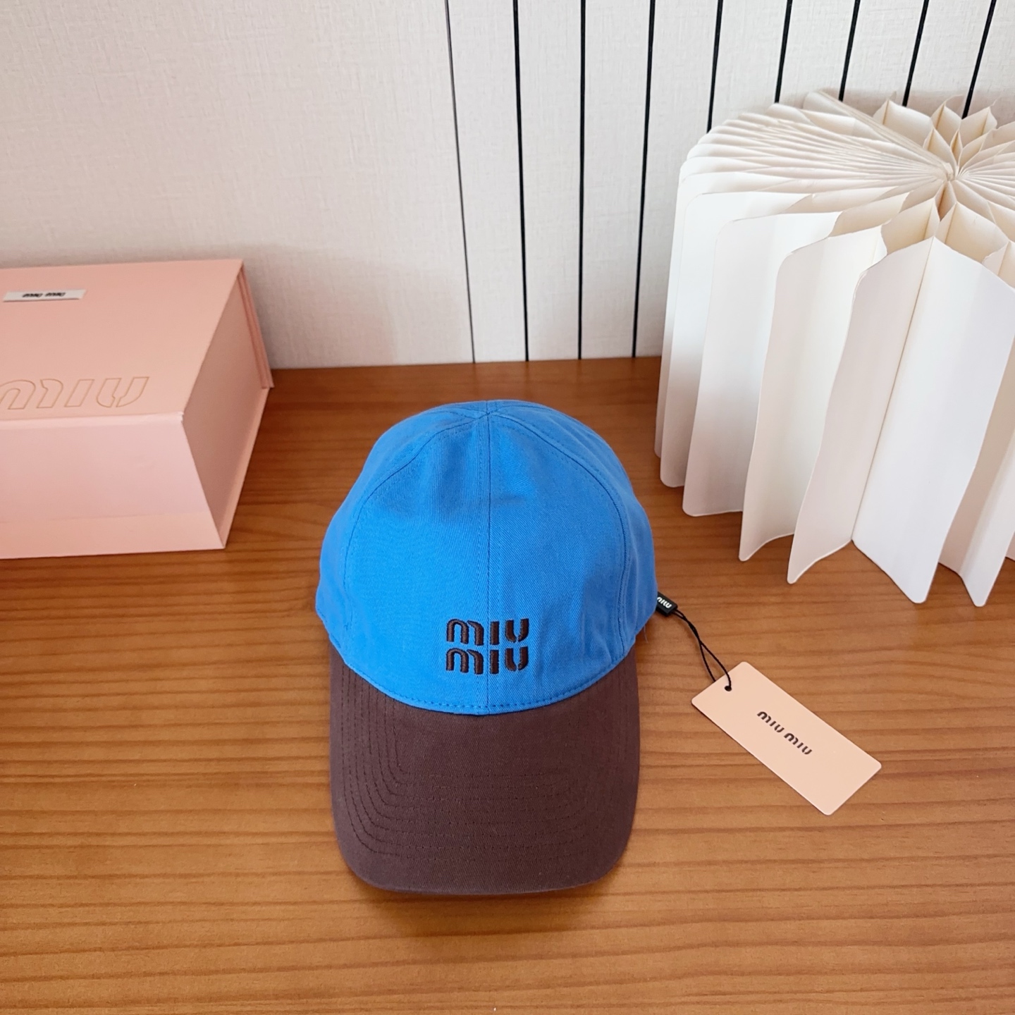 miumiu 缪缪秋冬新品棒球帽 原单正品开模订制，原版做工细致质量超赞！