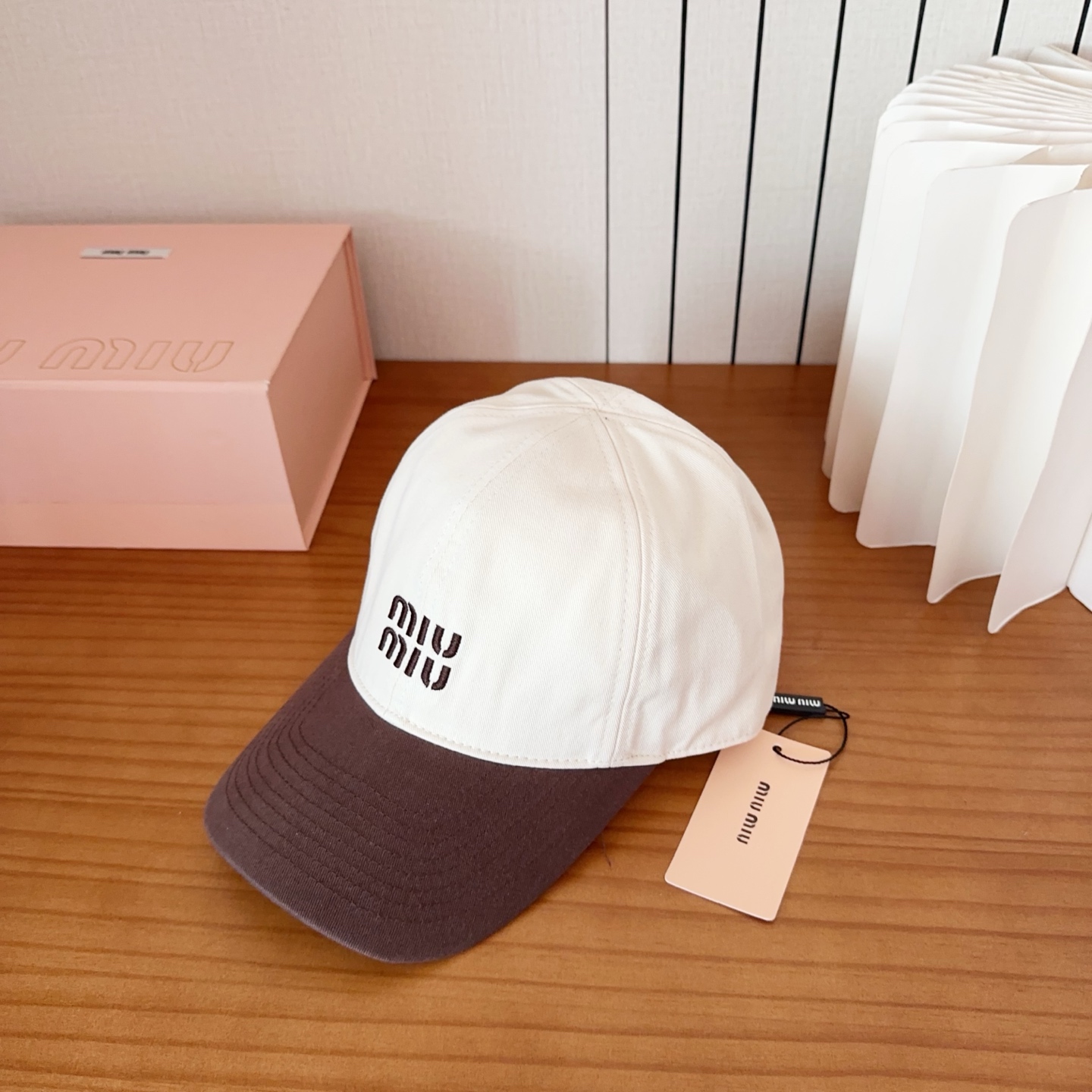 miumiu 缪缪秋冬新品棒球帽 原单正品开模订制，原版做工细致质量超赞！
