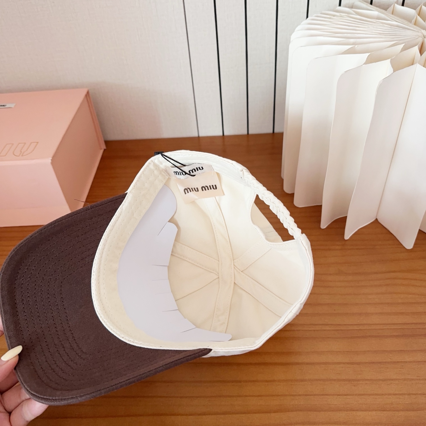 miumiu 缪缪秋冬新品棒球帽 原单正品开模订制，原版做工细致质量超赞！