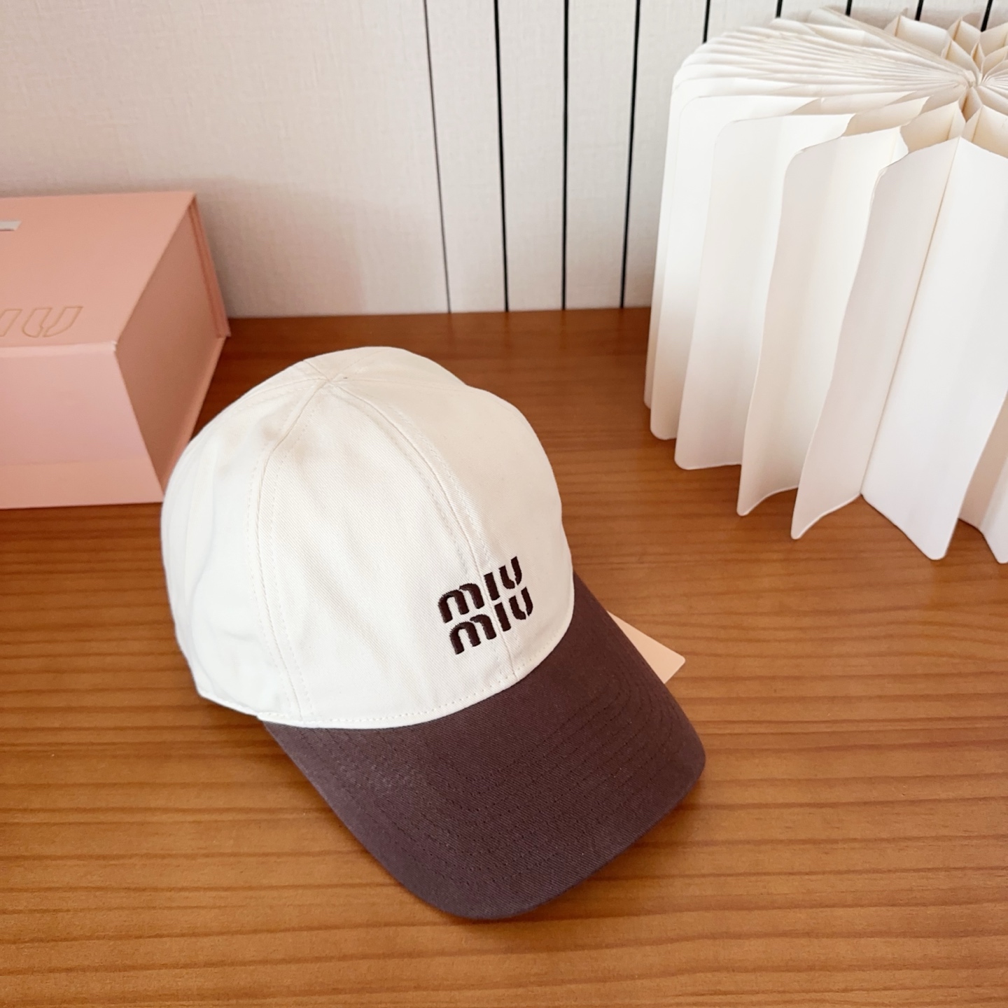 miumiu 缪缪秋冬新品棒球帽 原单正品开模订制，原版做工细致质量超赞！