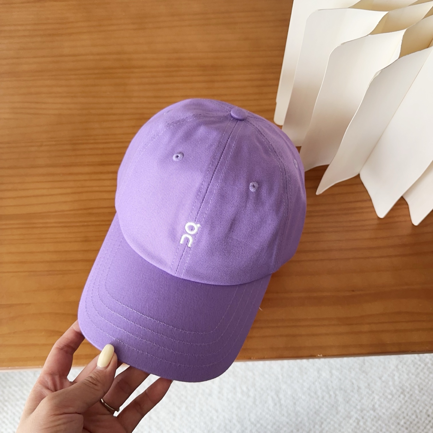 字母纯棉棒球帽，精致爱心🖤小刺绣，可爱减龄，时尚达人潮搭单品！纯棉透气，四季可佩戴！质量超赞！
