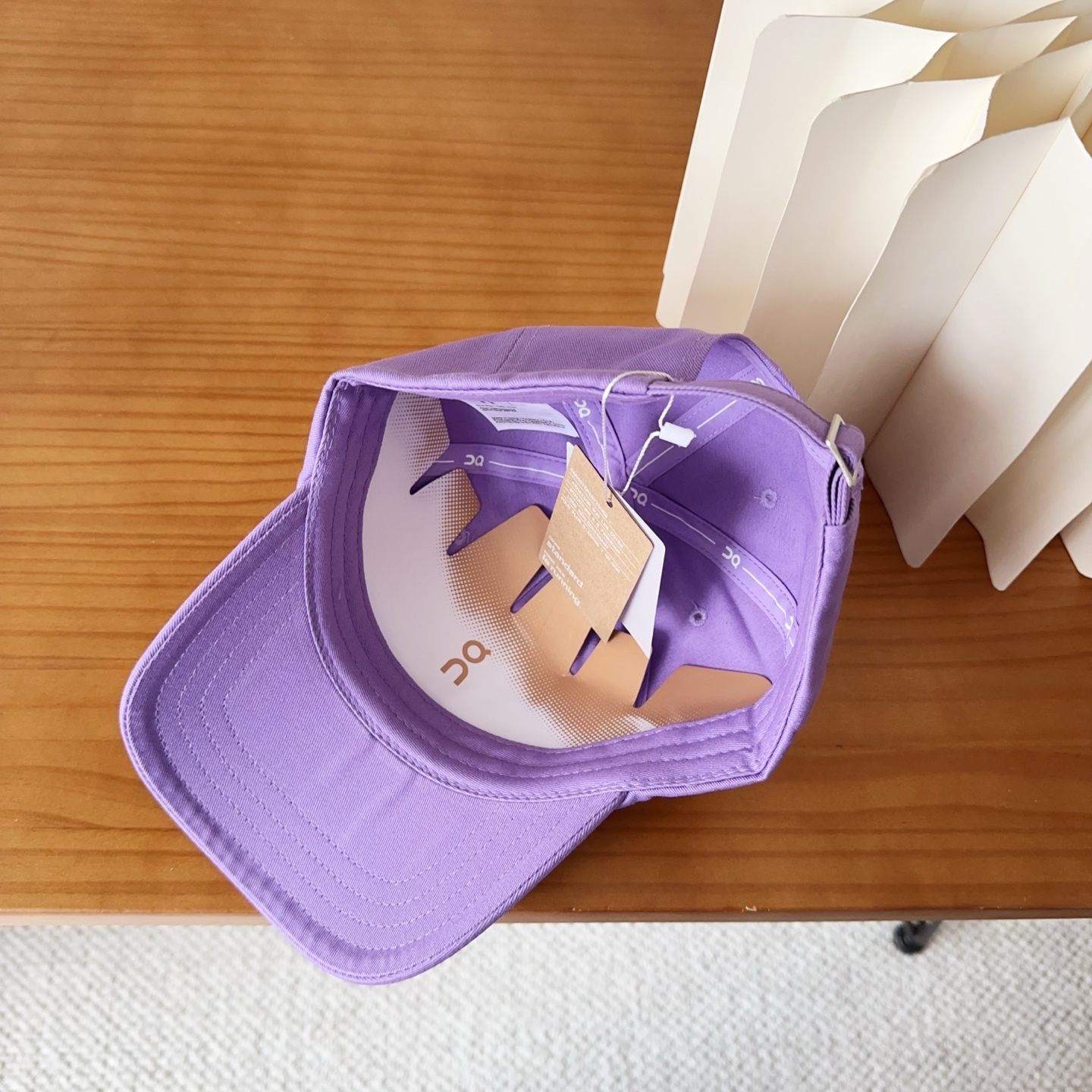 字母纯棉棒球帽，精致爱心🖤小刺绣，可爱减龄，时尚达人潮搭单品！纯棉透气，四季可佩戴！质量超赞！