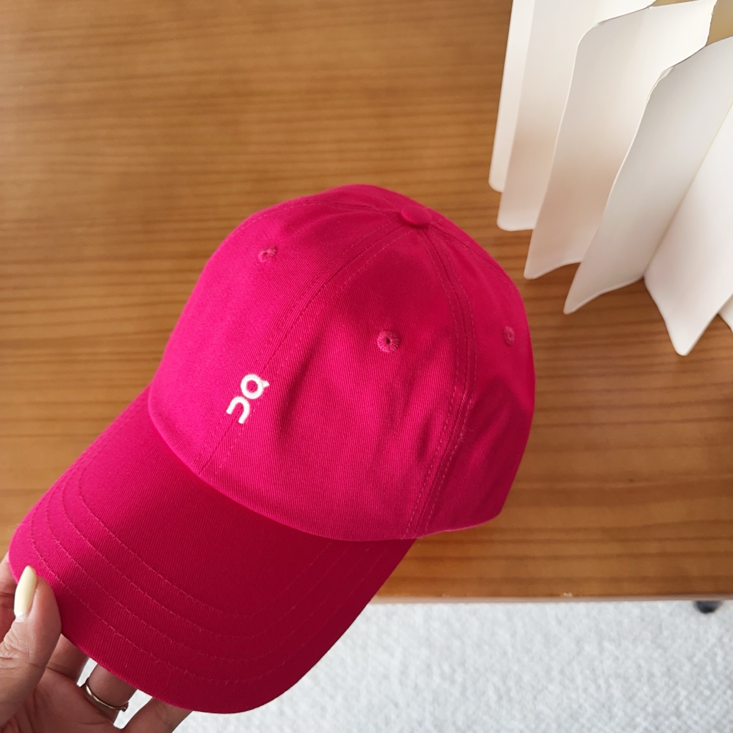 字母纯棉棒球帽，精致爱心🖤小刺绣，可爱减龄，时尚达人潮搭单品！纯棉透气，四季可佩戴！质量超赞！