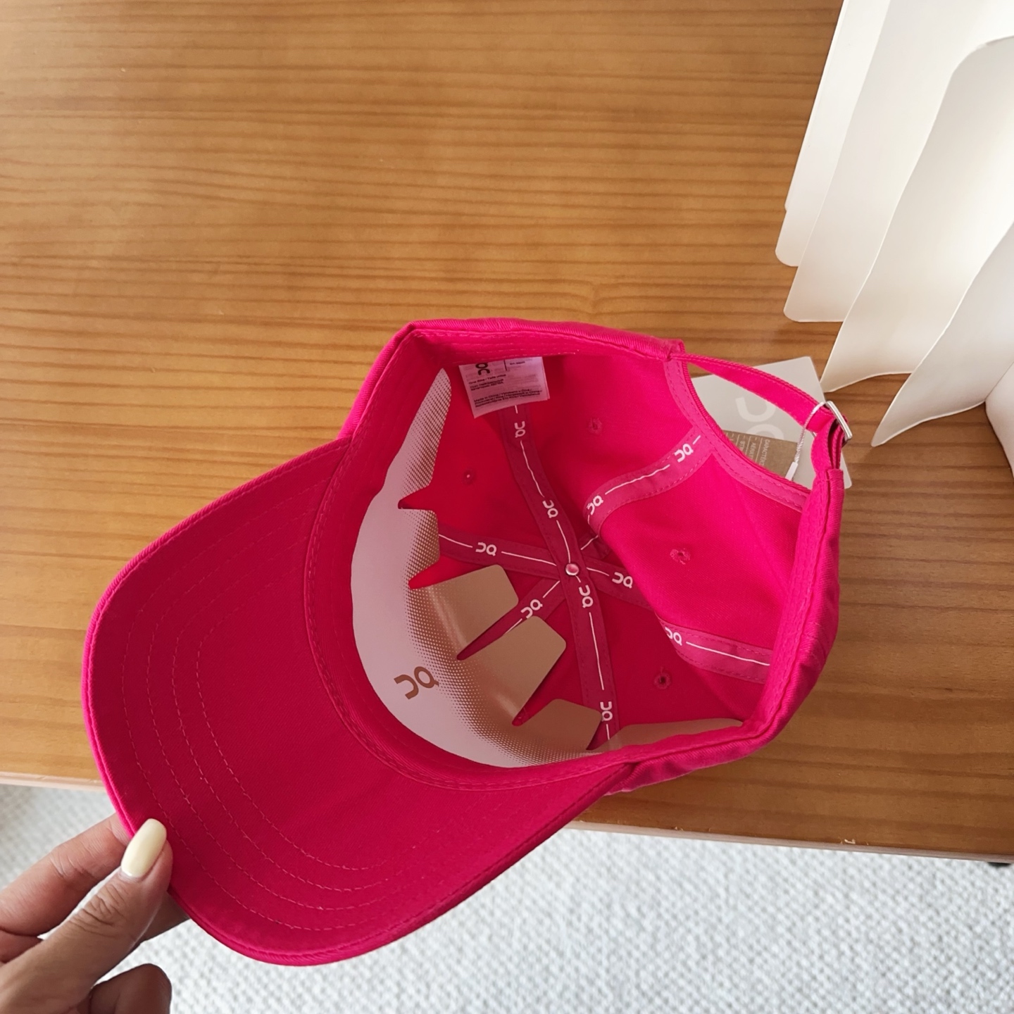 字母纯棉棒球帽，精致爱心🖤小刺绣，可爱减龄，时尚达人潮搭单品！纯棉透气，四季可佩戴！质量超赞！