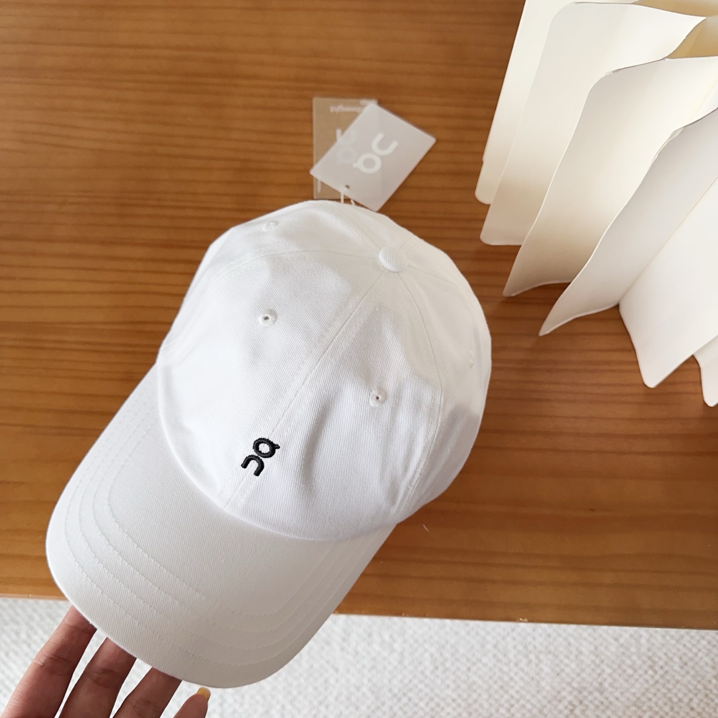 字母纯棉棒球帽，精致爱心🖤小刺绣，可爱减龄，时尚达人潮搭单品！纯棉透气，四季可佩戴！质量超赞！