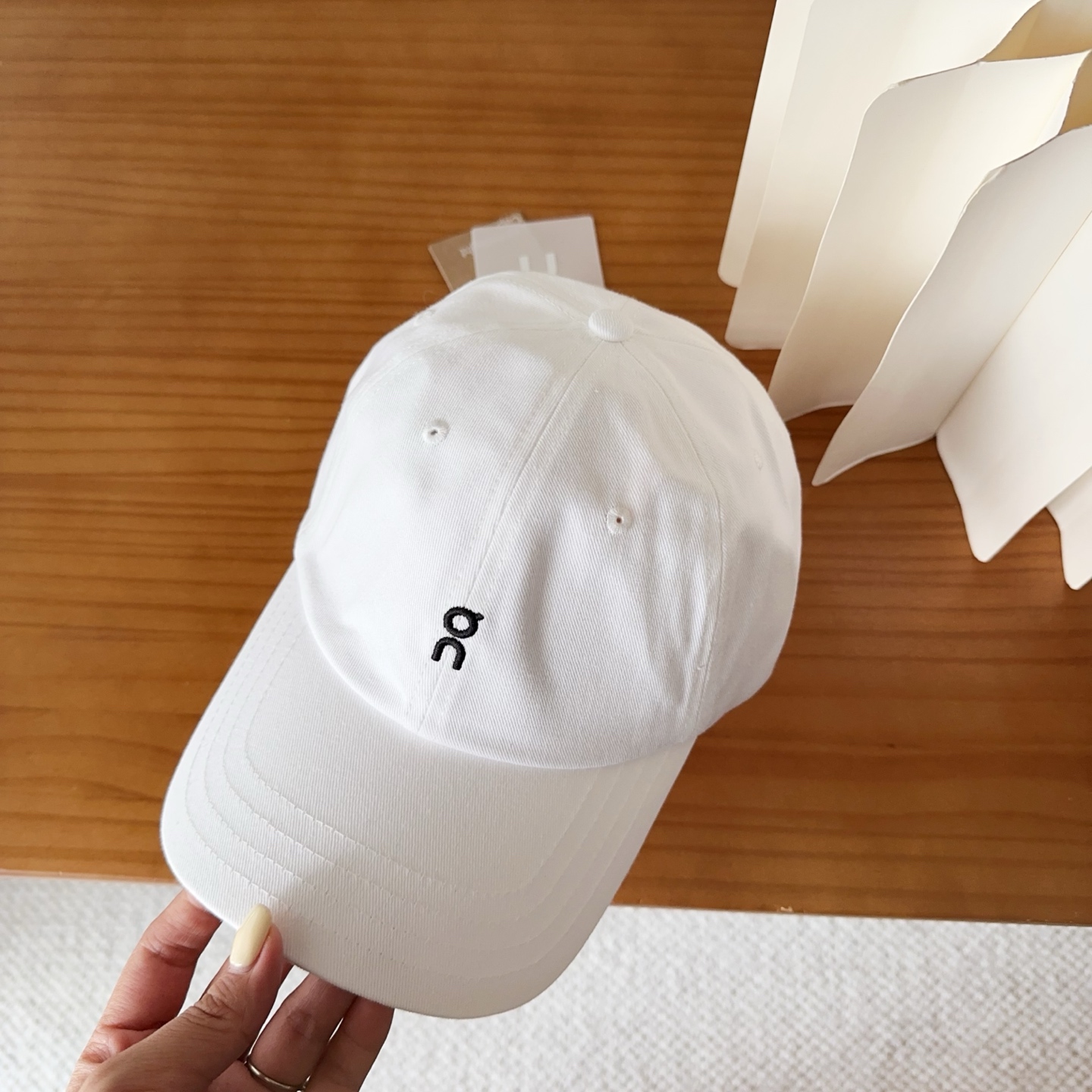 字母纯棉棒球帽，精致爱心🖤小刺绣，可爱减龄，时尚达人潮搭单品！纯棉透气，四季可佩戴！质量超赞！