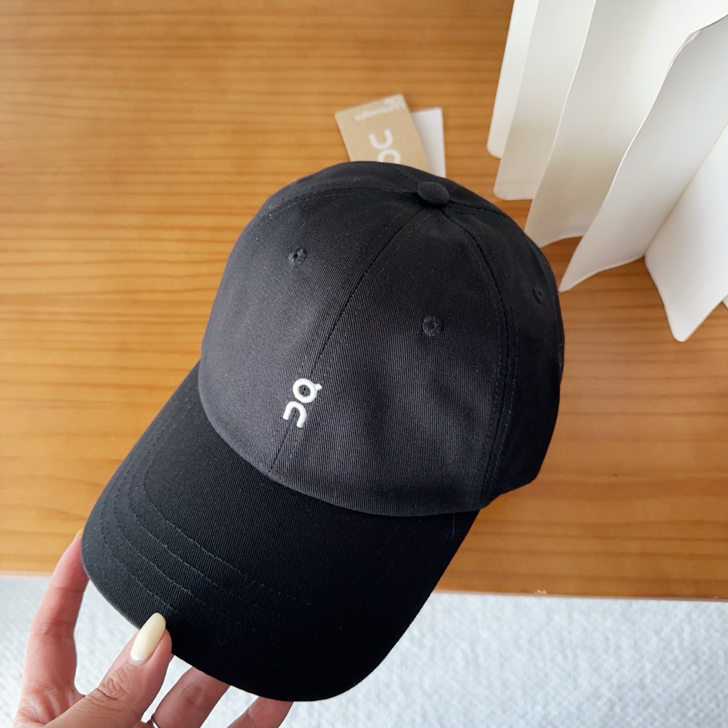 字母纯棉棒球帽，精致爱心🖤小刺绣，可爱减龄，时尚达人潮搭单品！纯棉透气，四季可佩戴！质量超赞！