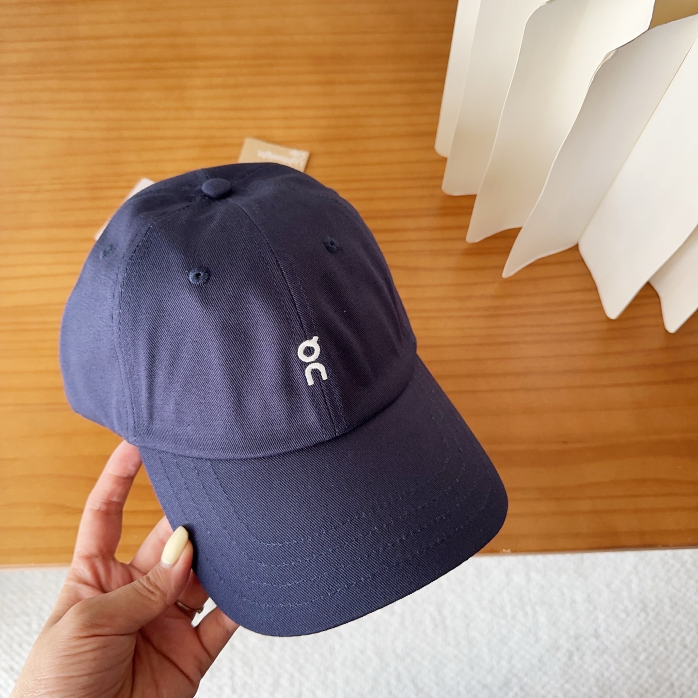 字母纯棉棒球帽，精致爱心🖤小刺绣，可爱减龄，时尚达人潮搭单品！纯棉透气，四季可佩戴！质量超赞！