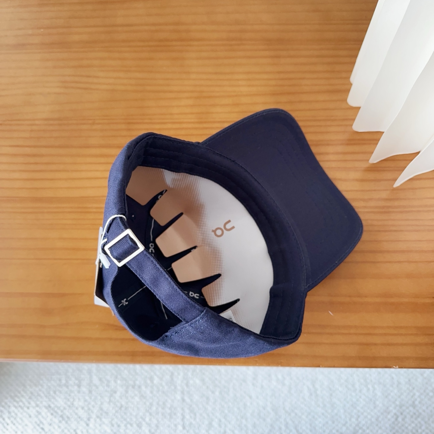 字母纯棉棒球帽，精致爱心🖤小刺绣，可爱减龄，时尚达人潮搭单品！纯棉透气，四季可佩戴！质量超赞！