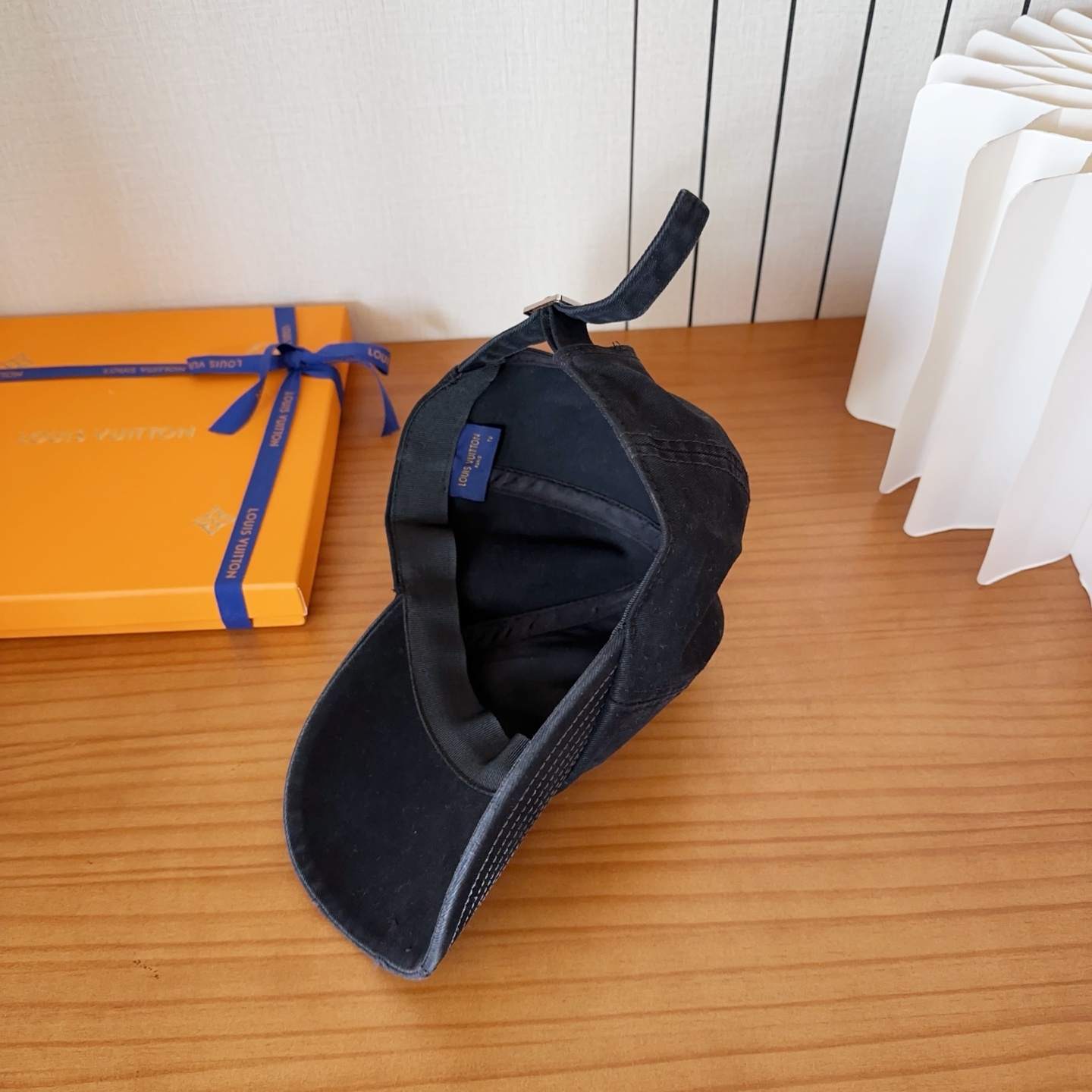路易威登棒球帽LouisVuitton👒😍新款LV棒球帽，重工打造♥完美刺绣，高端大气，百搭款🤗男女通用