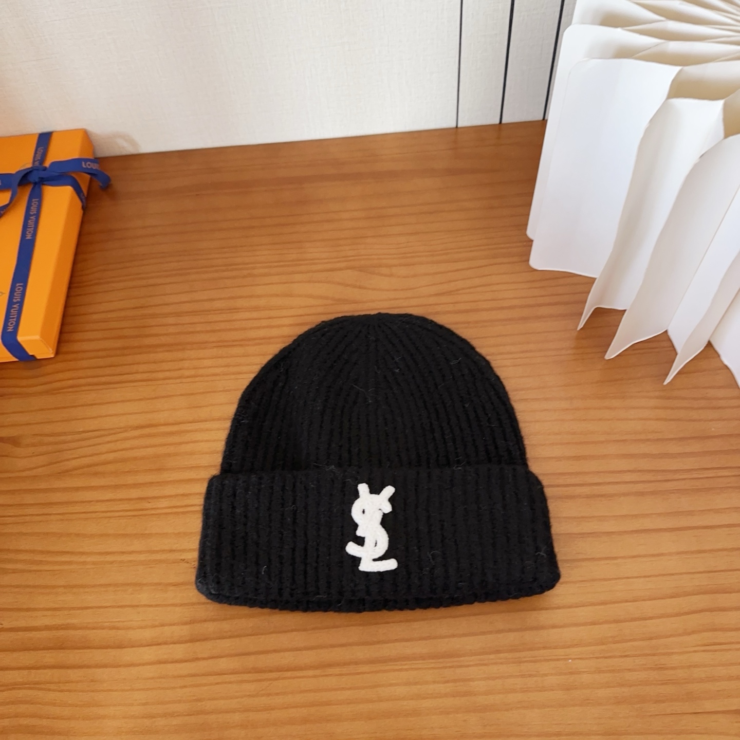 ysl 圣罗兰 2025秋冬新款毛线帽，男女款针织帽，