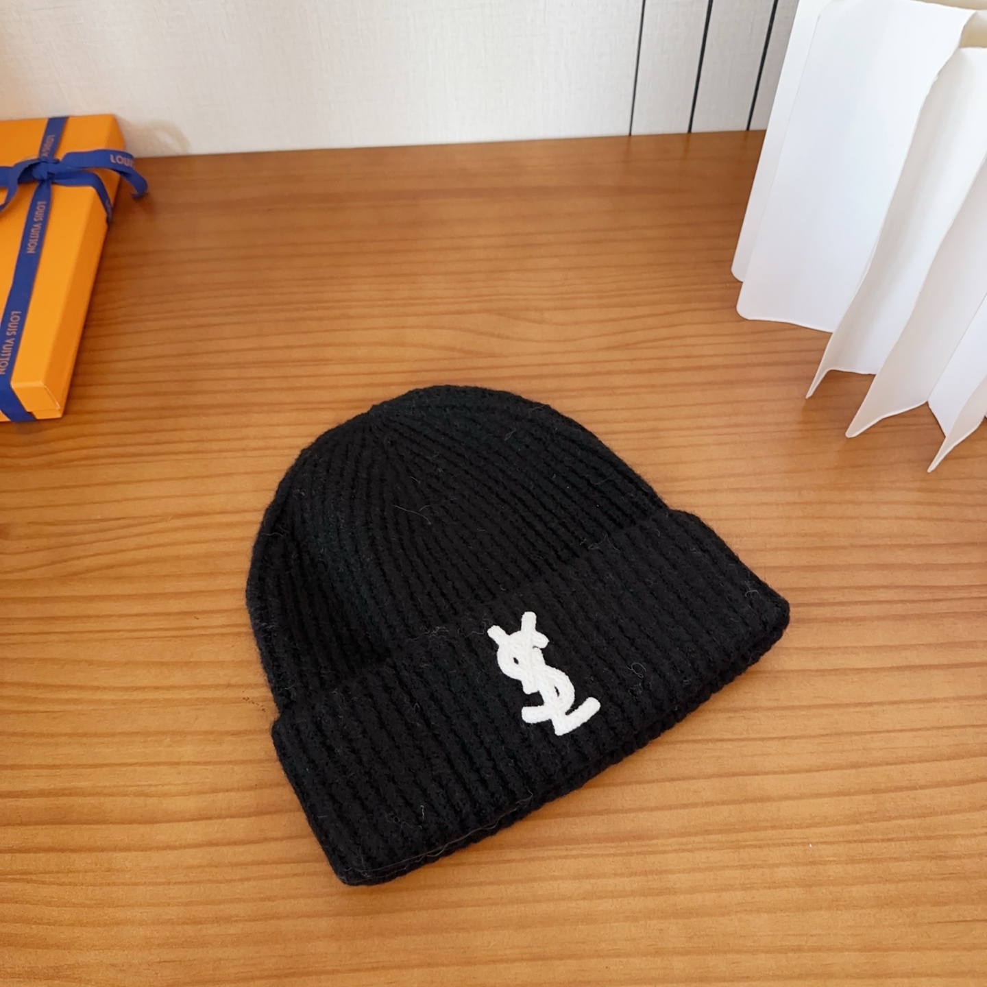 ysl 圣罗兰 2025秋冬新款毛线帽，男女款针织帽，