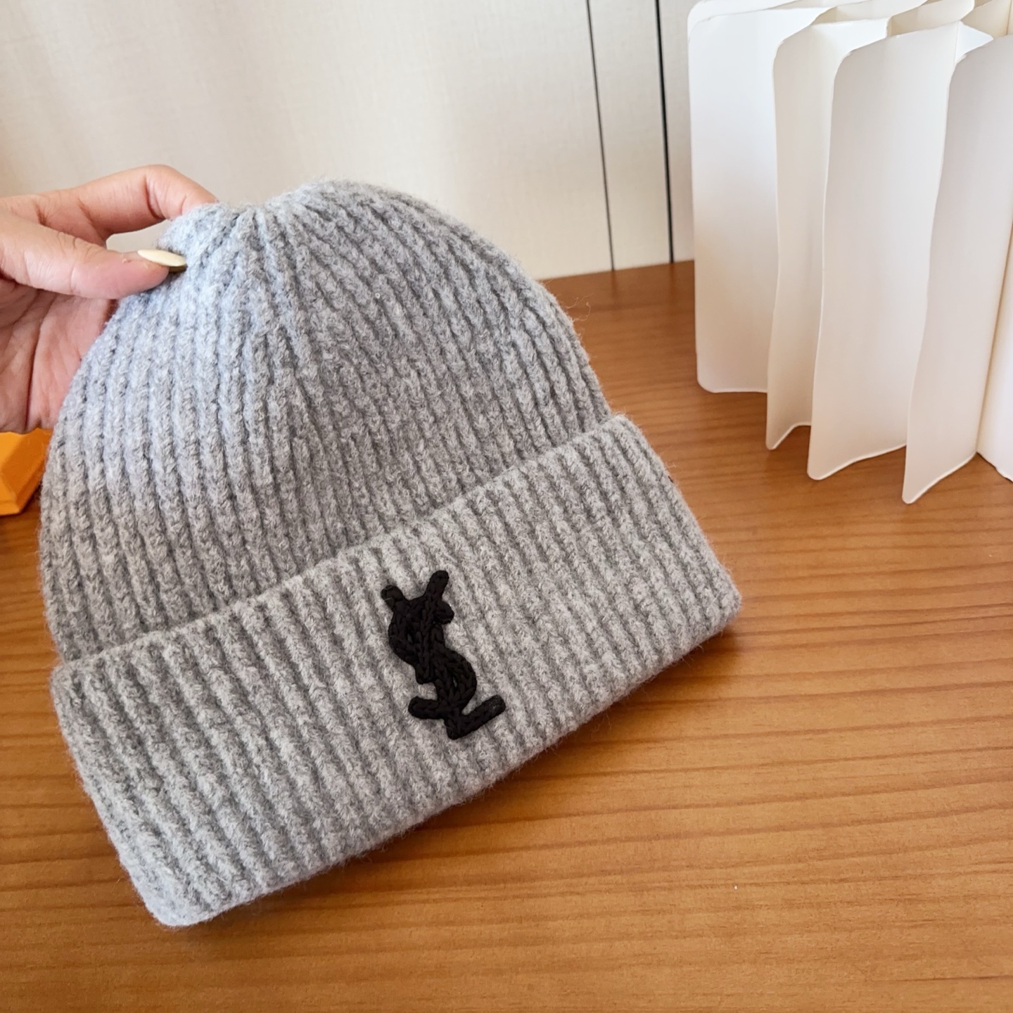 ysl 圣罗兰 2025秋冬新款毛线帽，男女款针织帽，