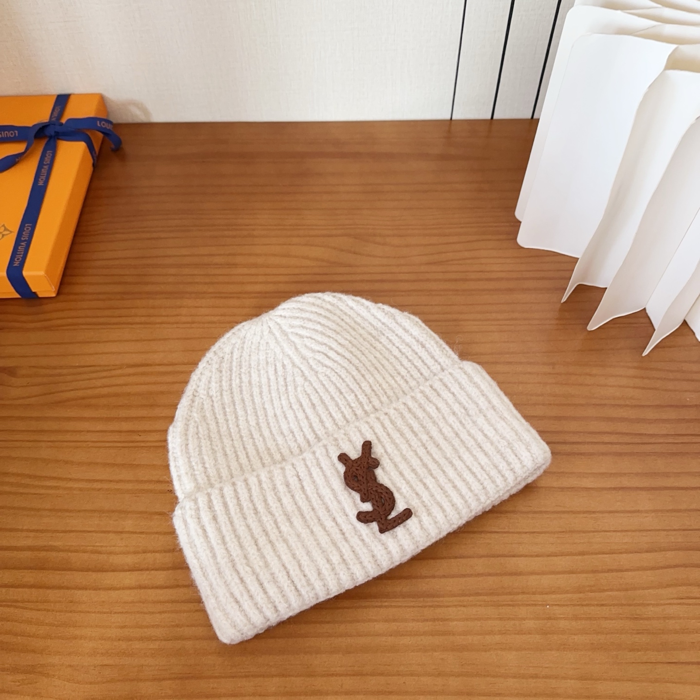 ysl 圣罗兰 2025秋冬新款毛线帽，男女款针织帽，