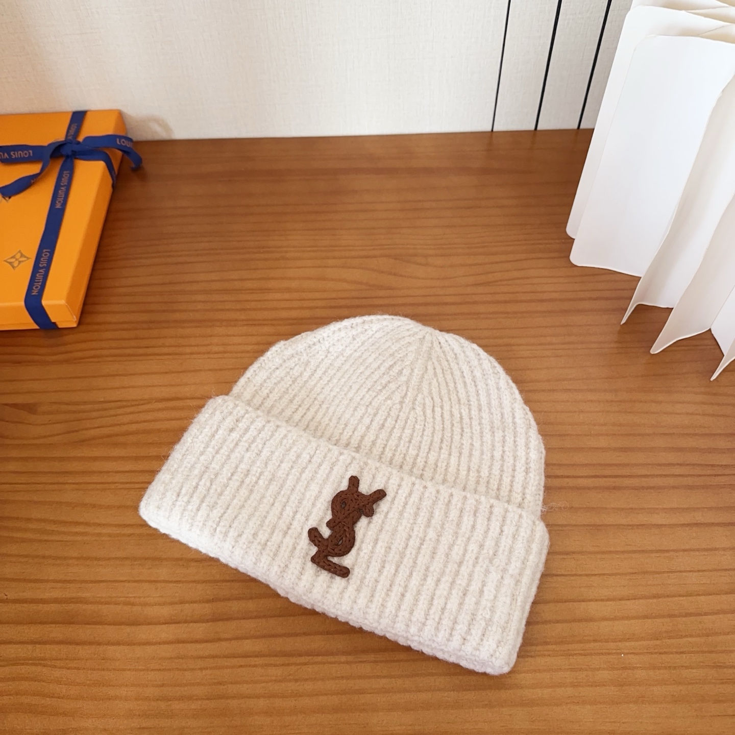 ysl 圣罗兰 2025秋冬新款毛线帽，男女款针织帽，