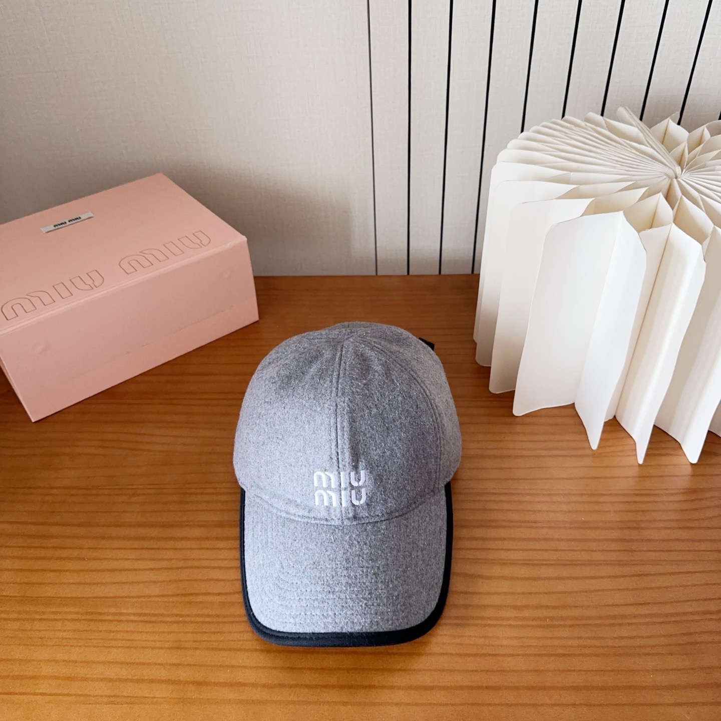 【Miumiu缪缪】新款刺绣羊绒棒球帽🧢大牌款超好搭配，赶紧入手！