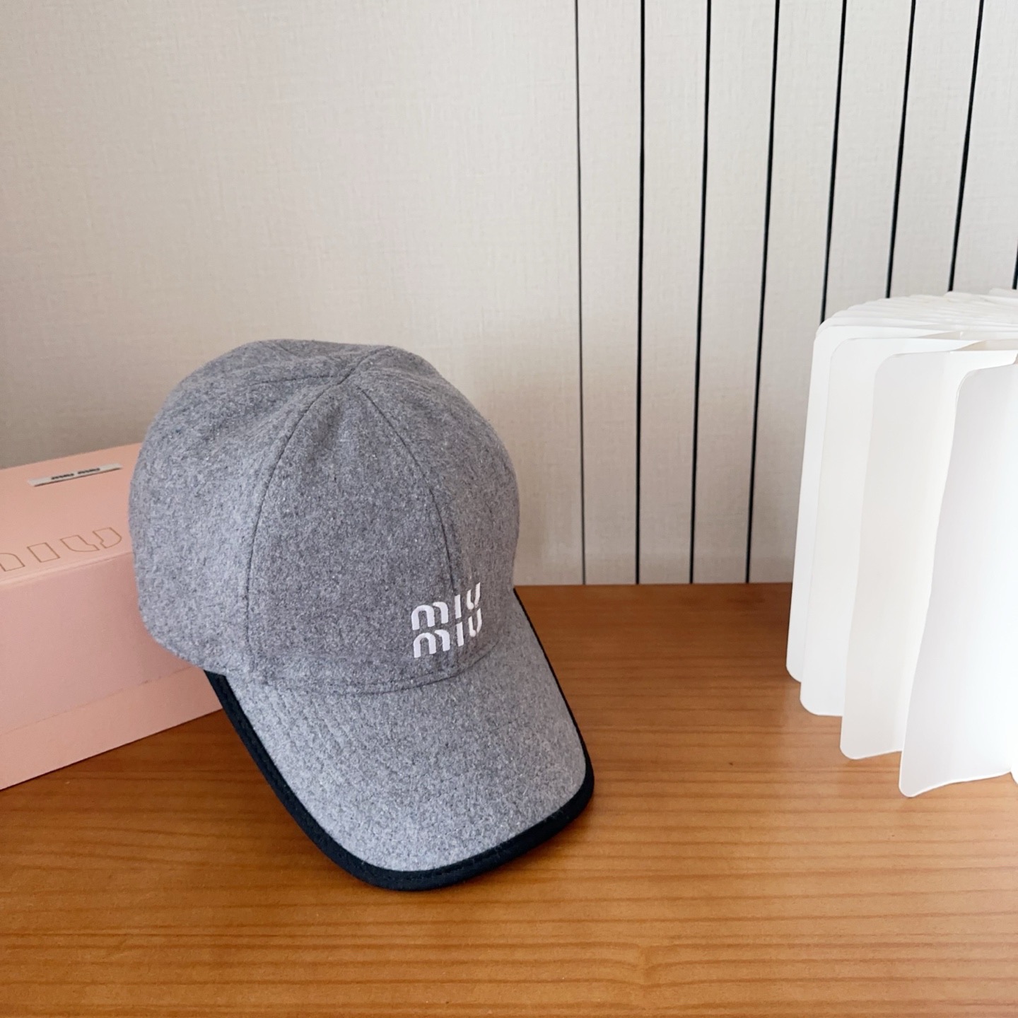 【Miumiu缪缪】新款刺绣羊绒棒球帽🧢大牌款超好搭配，赶紧入手！