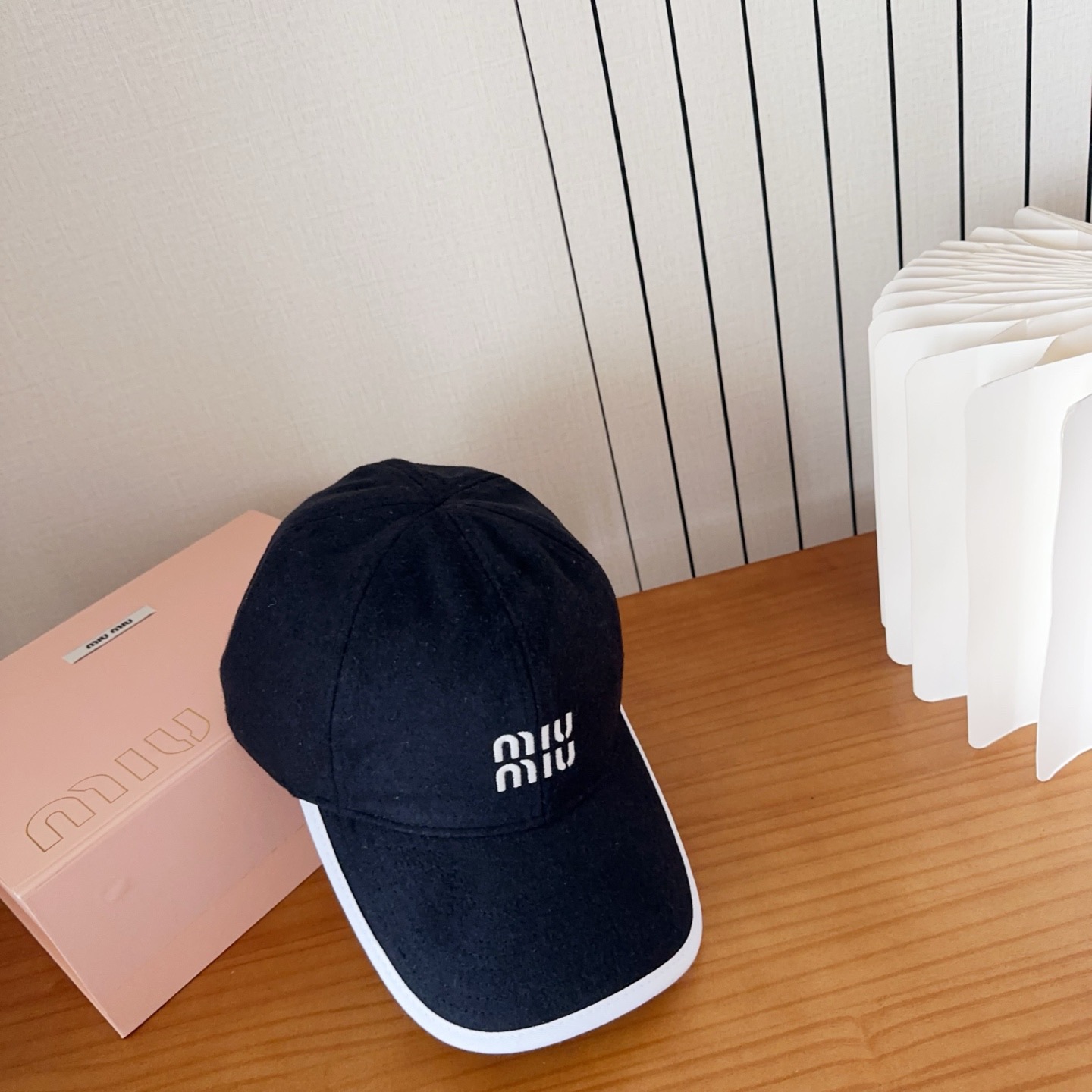 【Miumiu缪缪】新款刺绣羊绒棒球帽🧢大牌款超好搭配，赶紧入手！