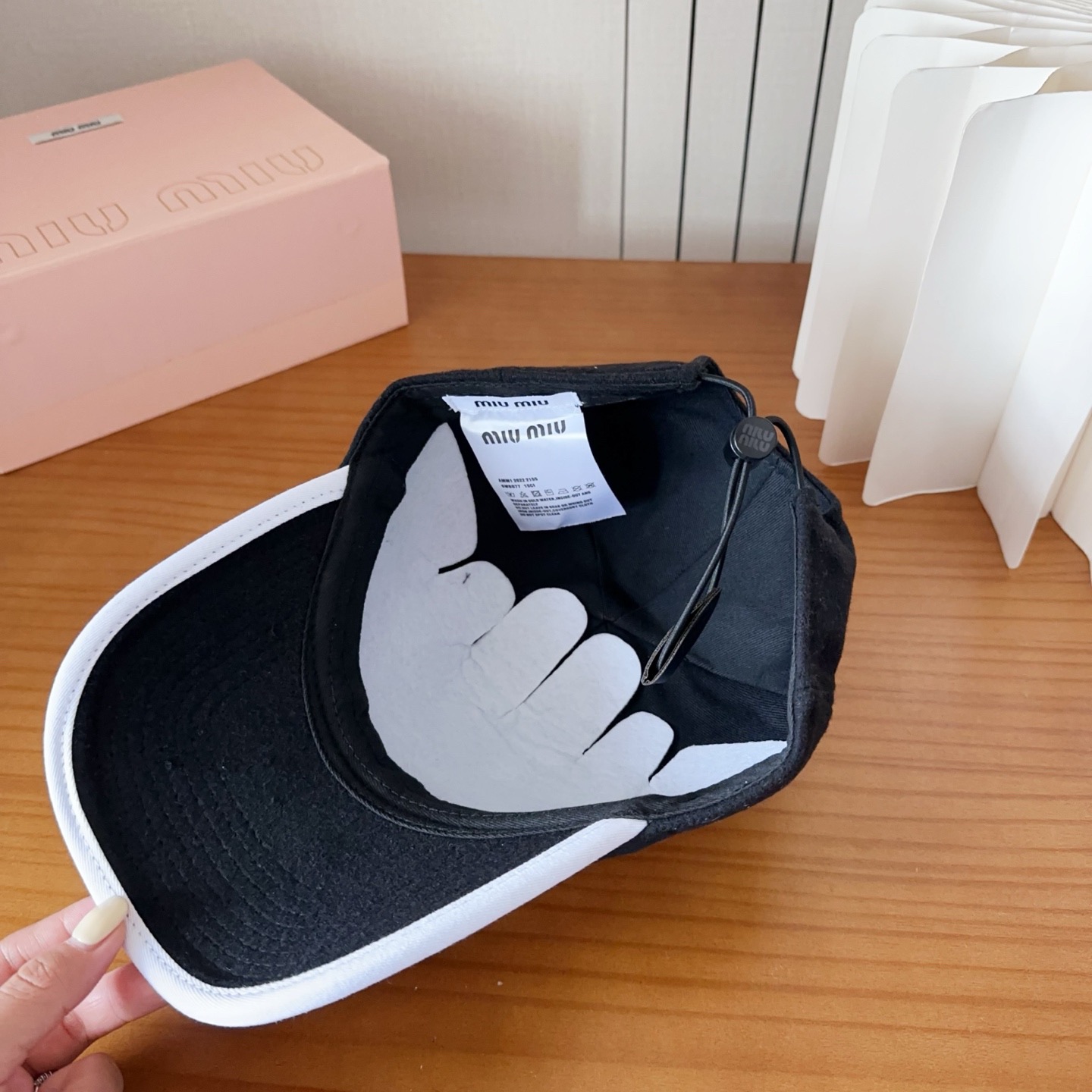 【Miumiu缪缪】新款刺绣羊绒棒球帽🧢大牌款超好搭配，赶紧入手！