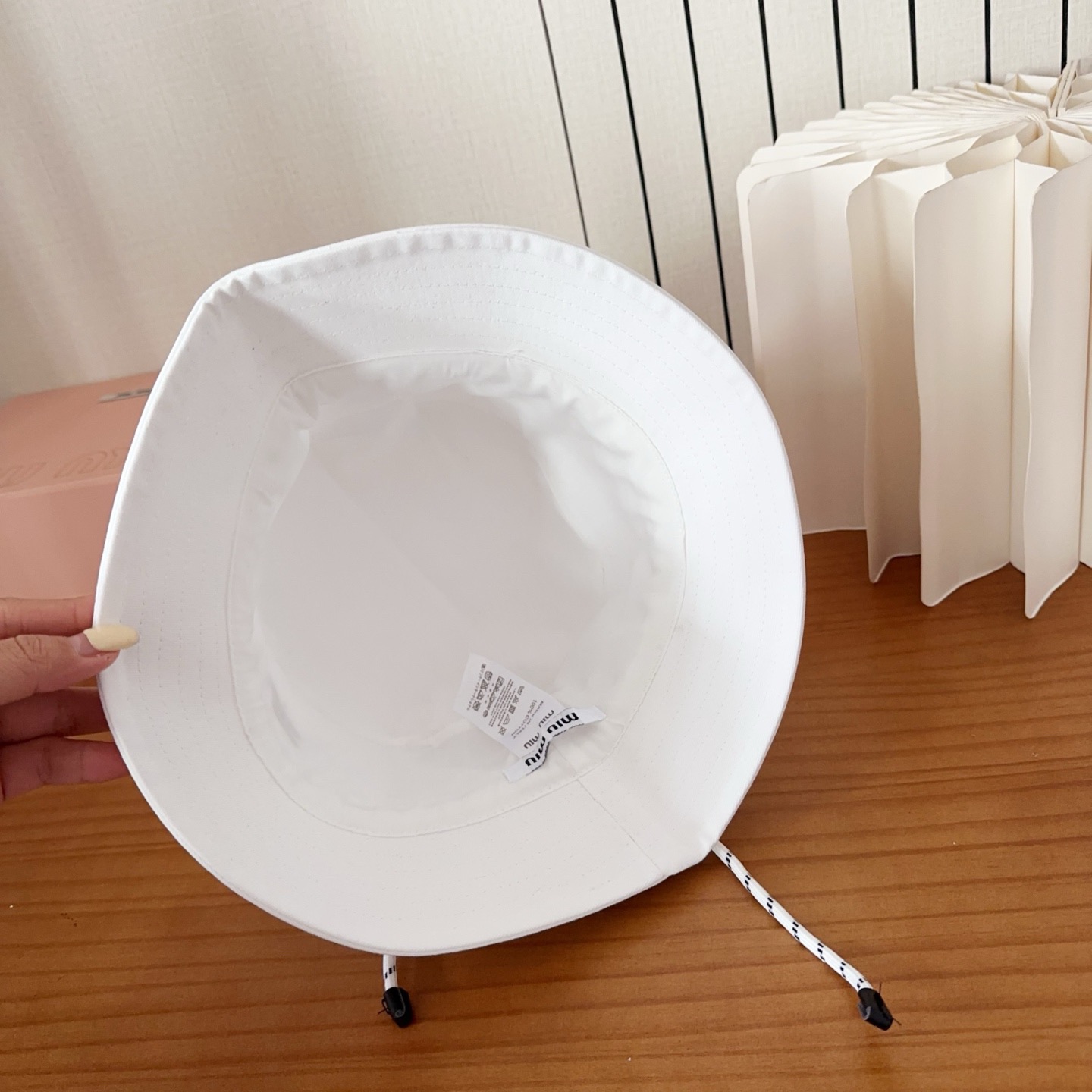 MIUM缪缪 2025新款度假风大沿渔夫帽，🔆百搭日常款～出街必备