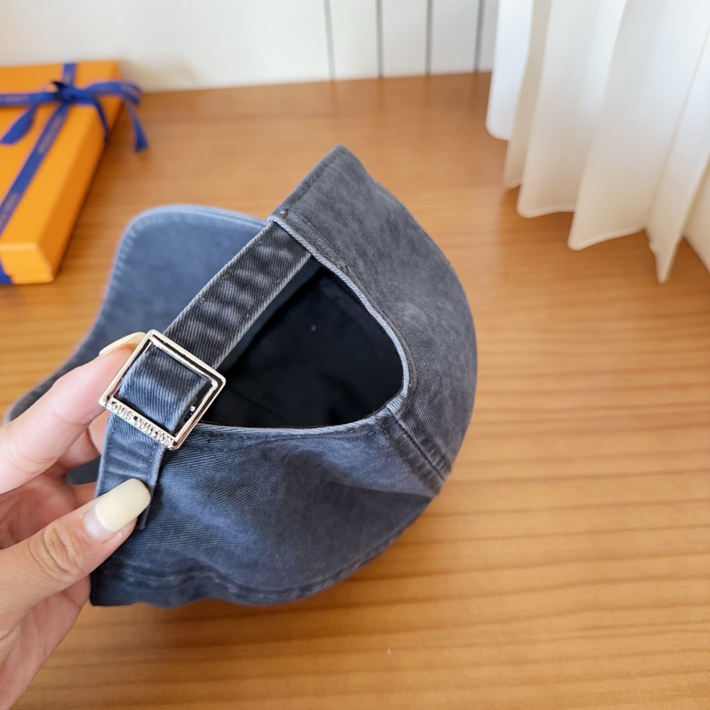 路易威登棒球帽LouisVuitton👒😍新款LV棒球帽，重工打造♥完美刺绣，高端大气，百搭款🤗男女通用