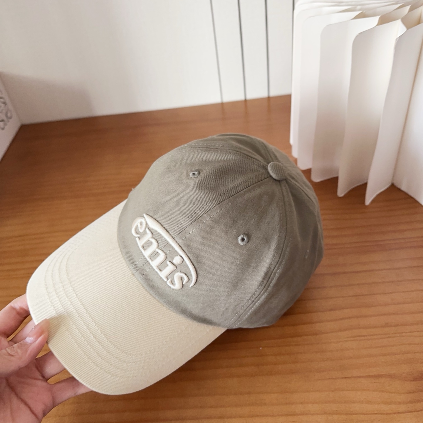 emis 🆕🆕🆕新款棒球帽，春款鸭舌帽，男女通用，头围57cm