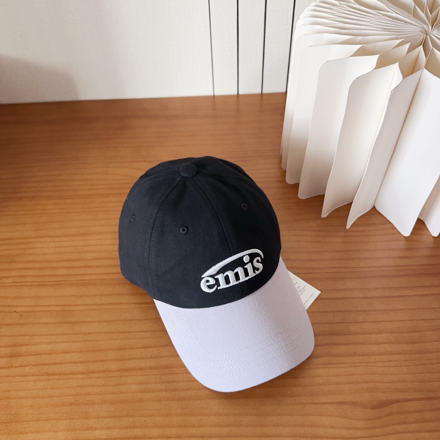 emis 🆕🆕🆕新款棒球帽，春款鸭舌帽，男女通用，头围57cm