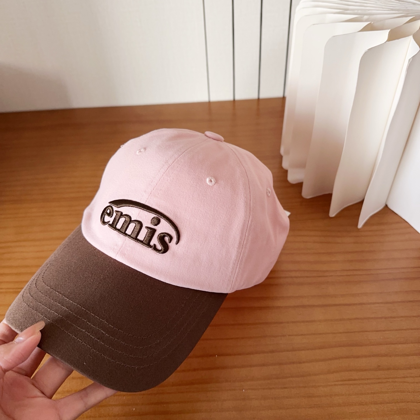 emis 🆕🆕🆕新款棒球帽，春款鸭舌帽，男女通用，头围57cm