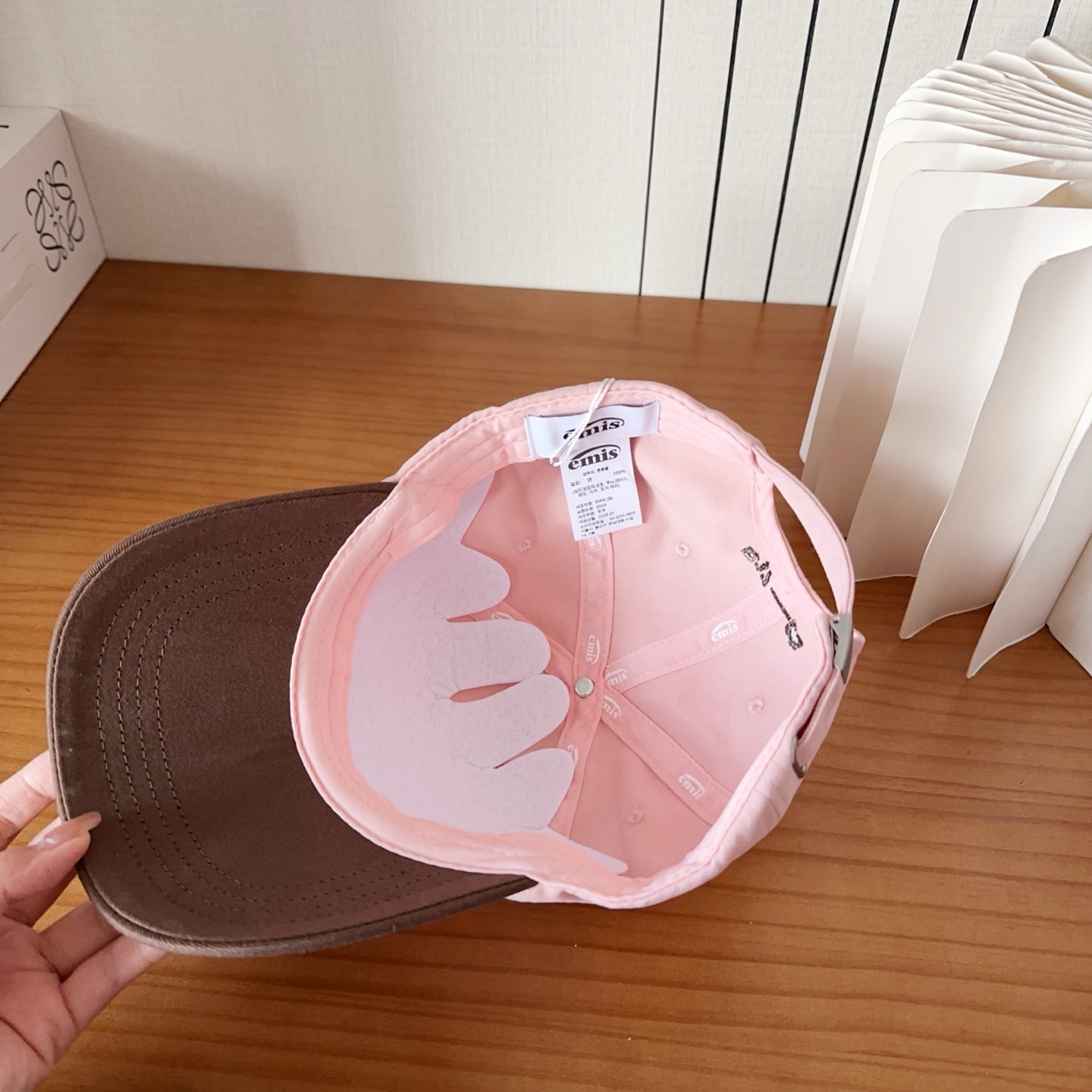 emis 🆕🆕🆕新款棒球帽，春款鸭舌帽，男女通用，头围57cm